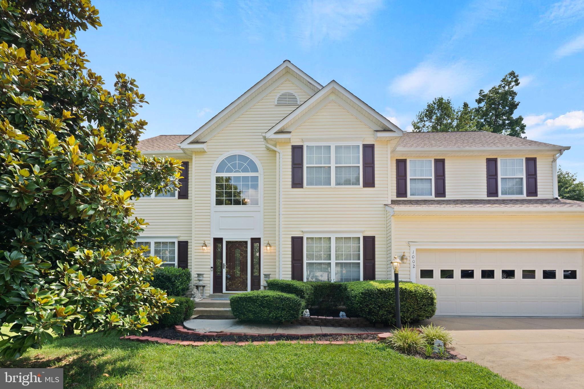1002 BLACK OAK COURT