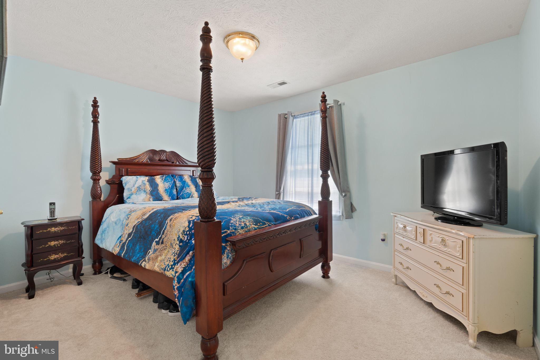 GREAT OAKS - Residential