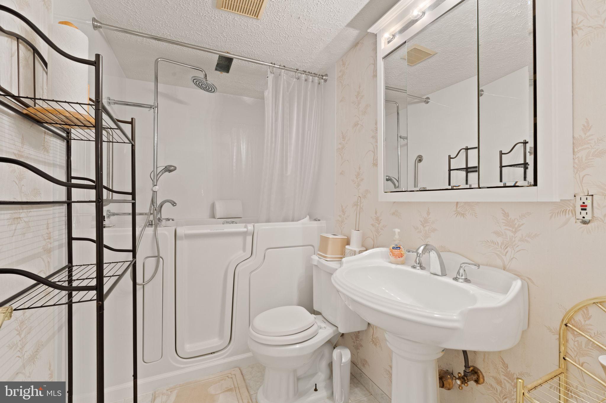 GREAT OAKS - Residential