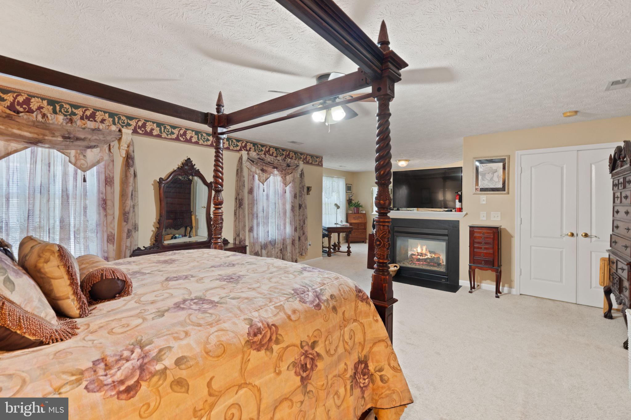 GREAT OAKS - Residential