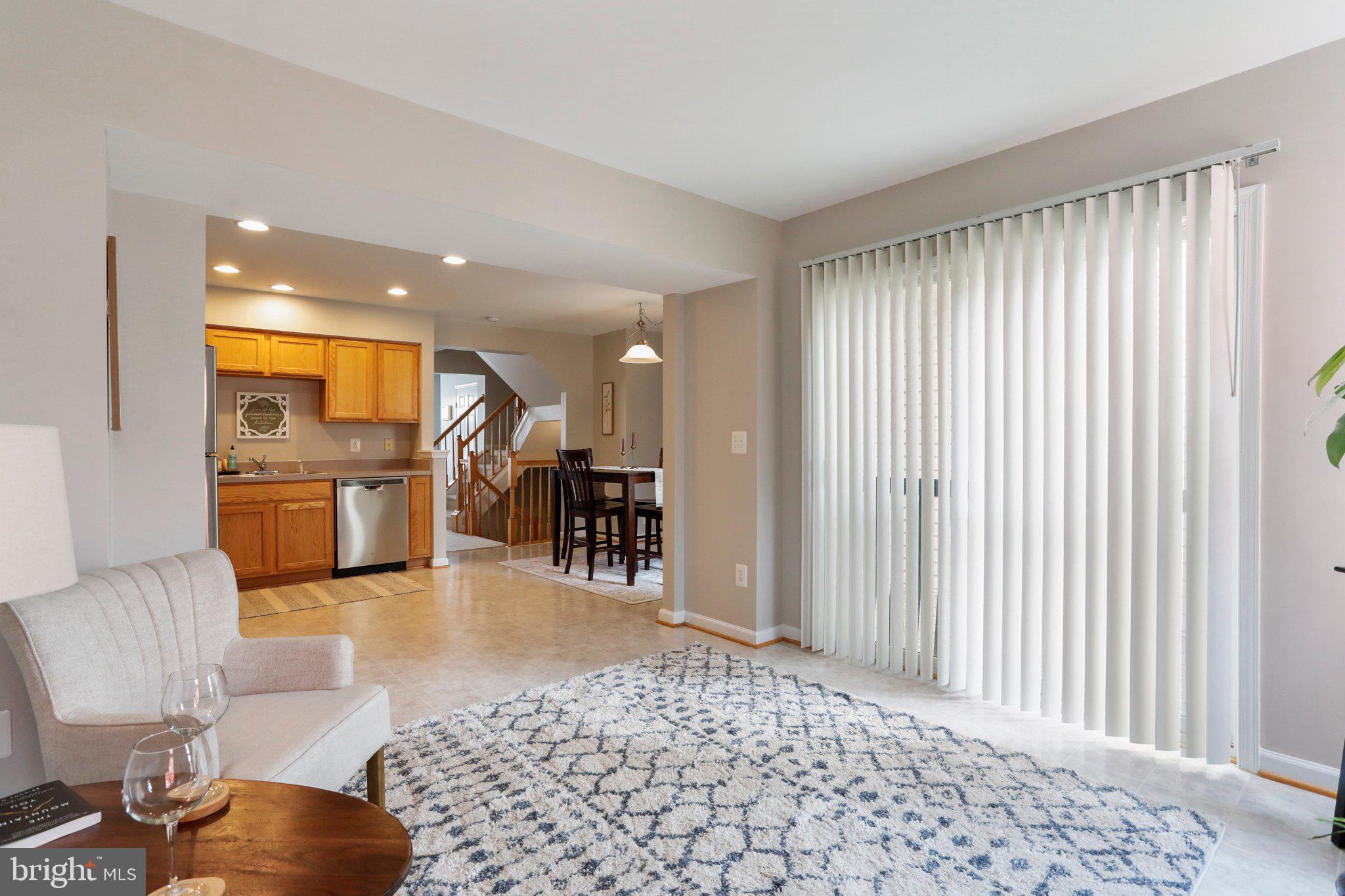 LAKELAND PLACE - Residential