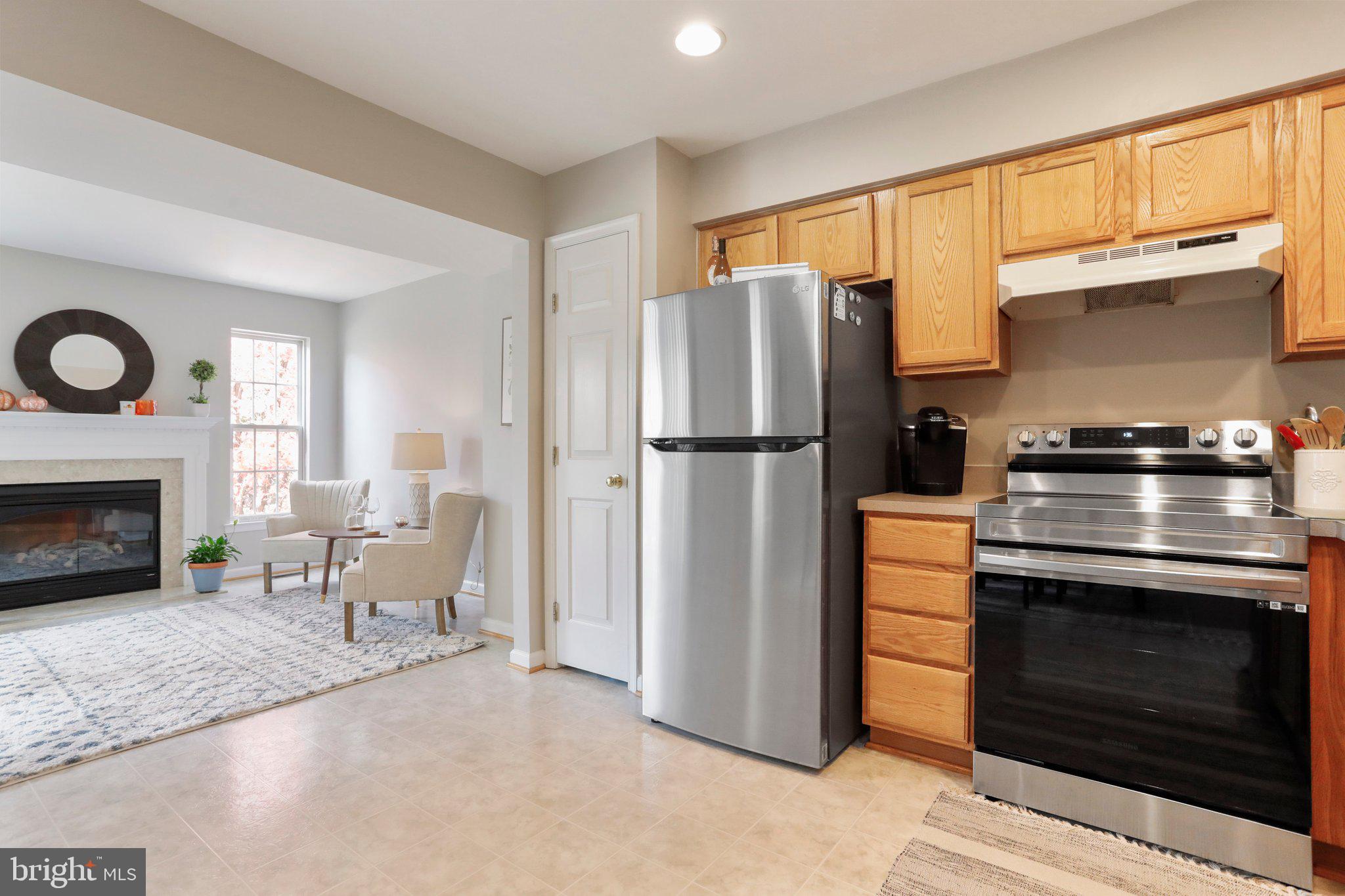 LAKELAND PLACE - Residential