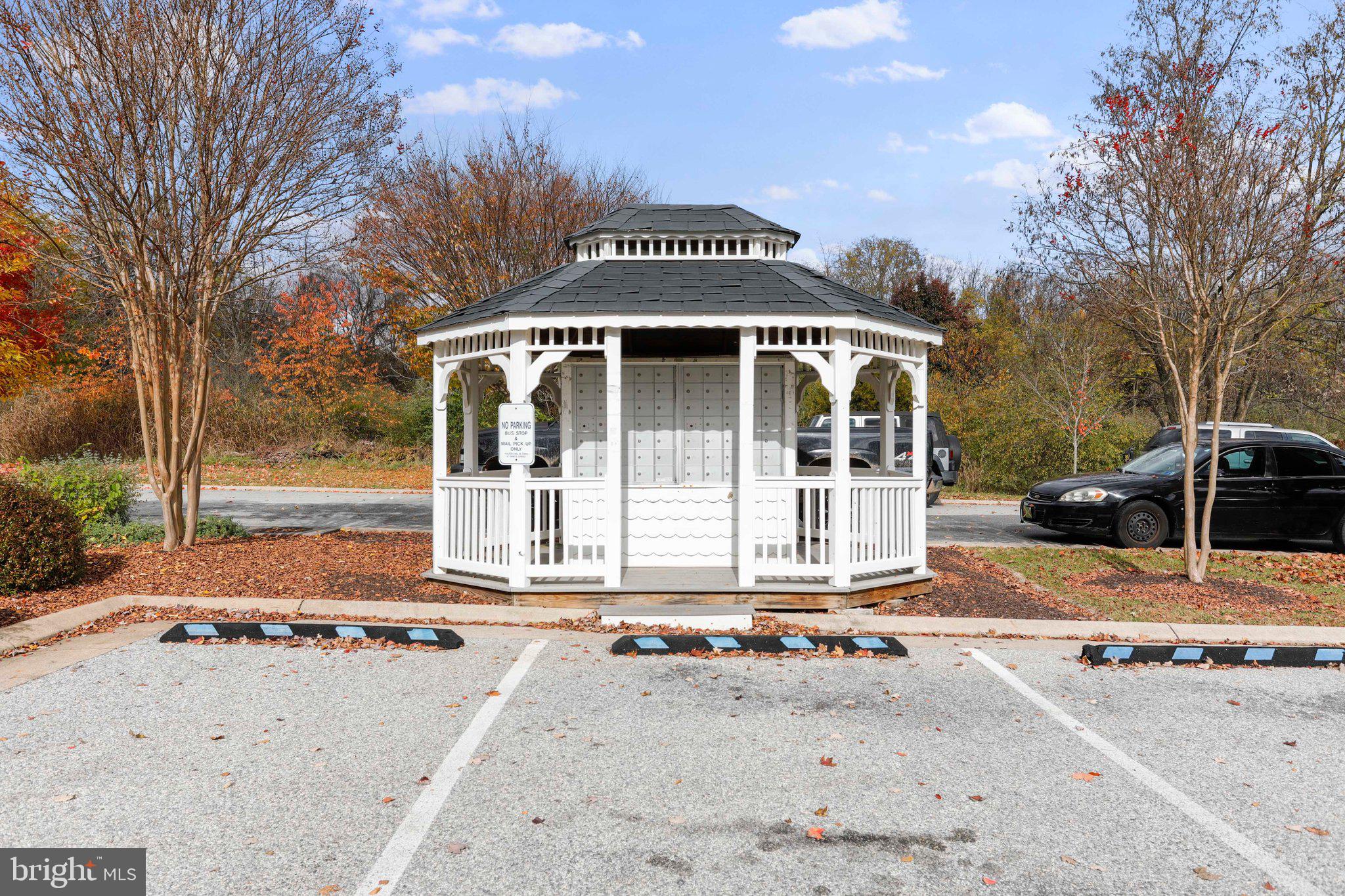 LAKELAND PLACE - Residential