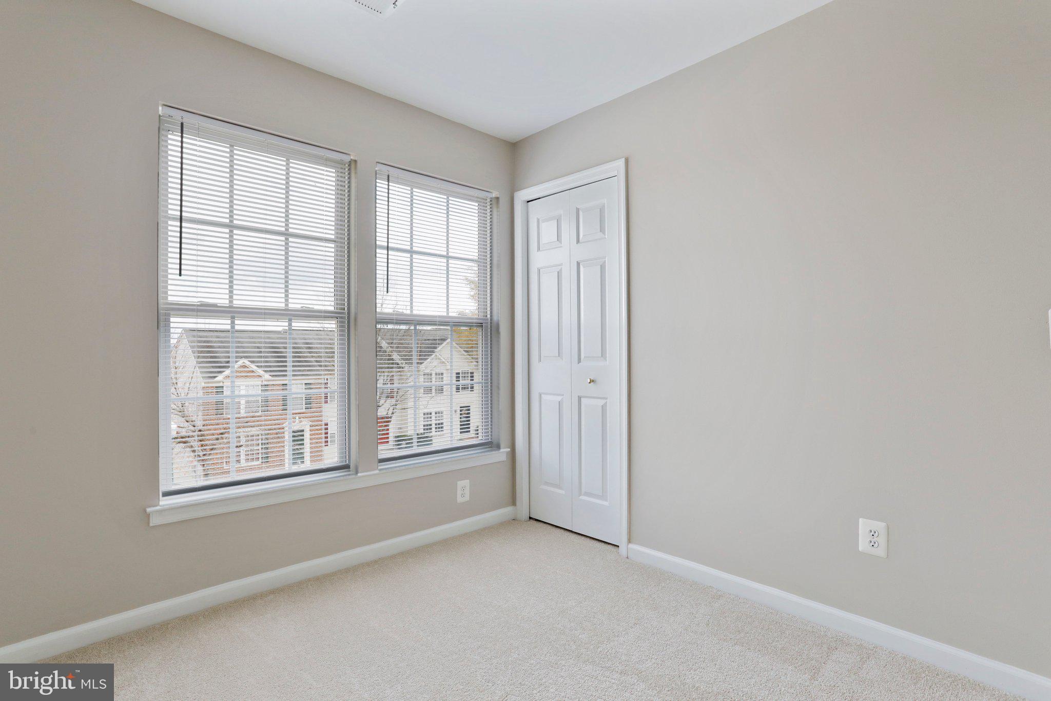 LAKELAND PLACE - Residential