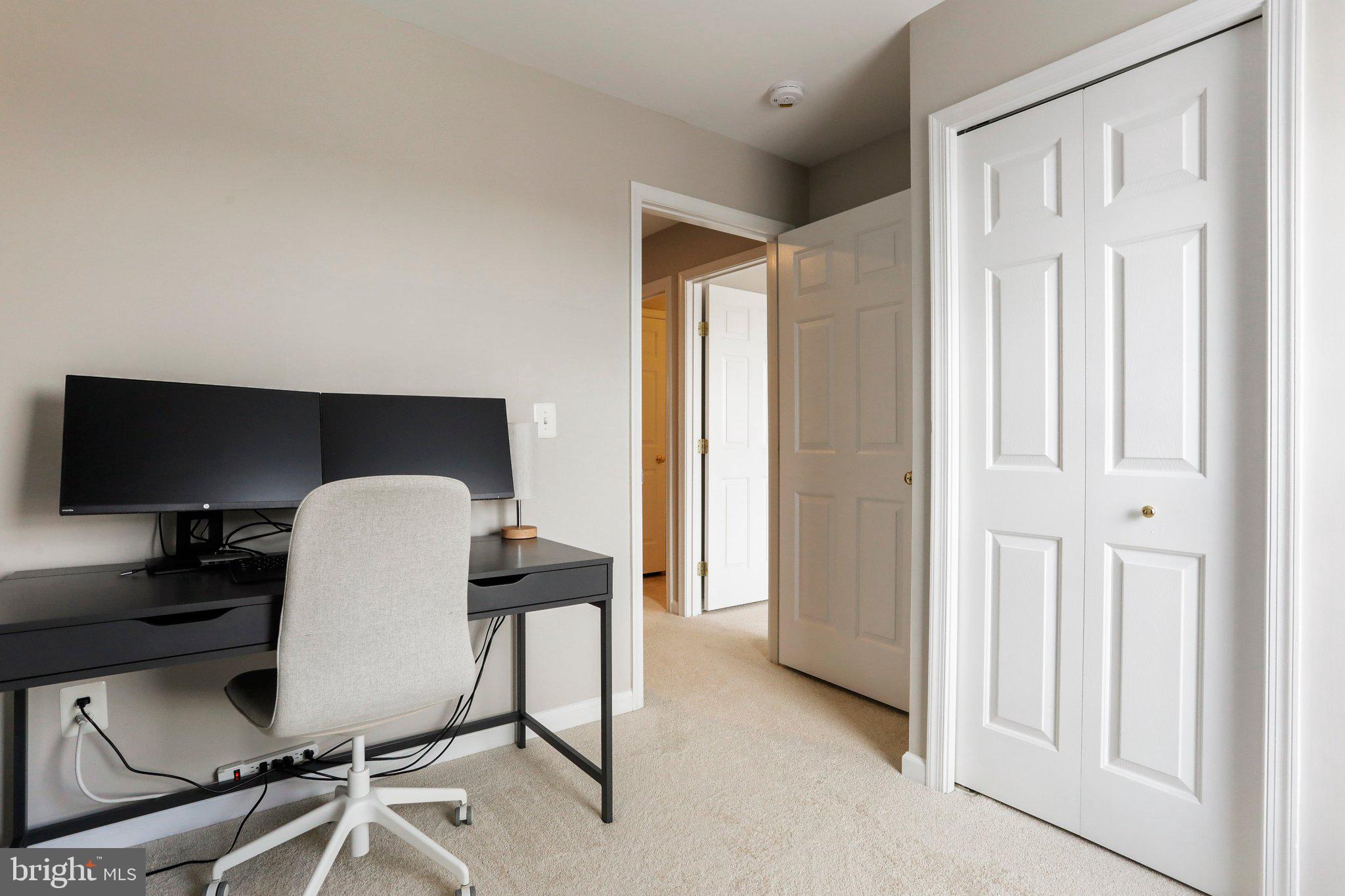 LAKELAND PLACE - Residential