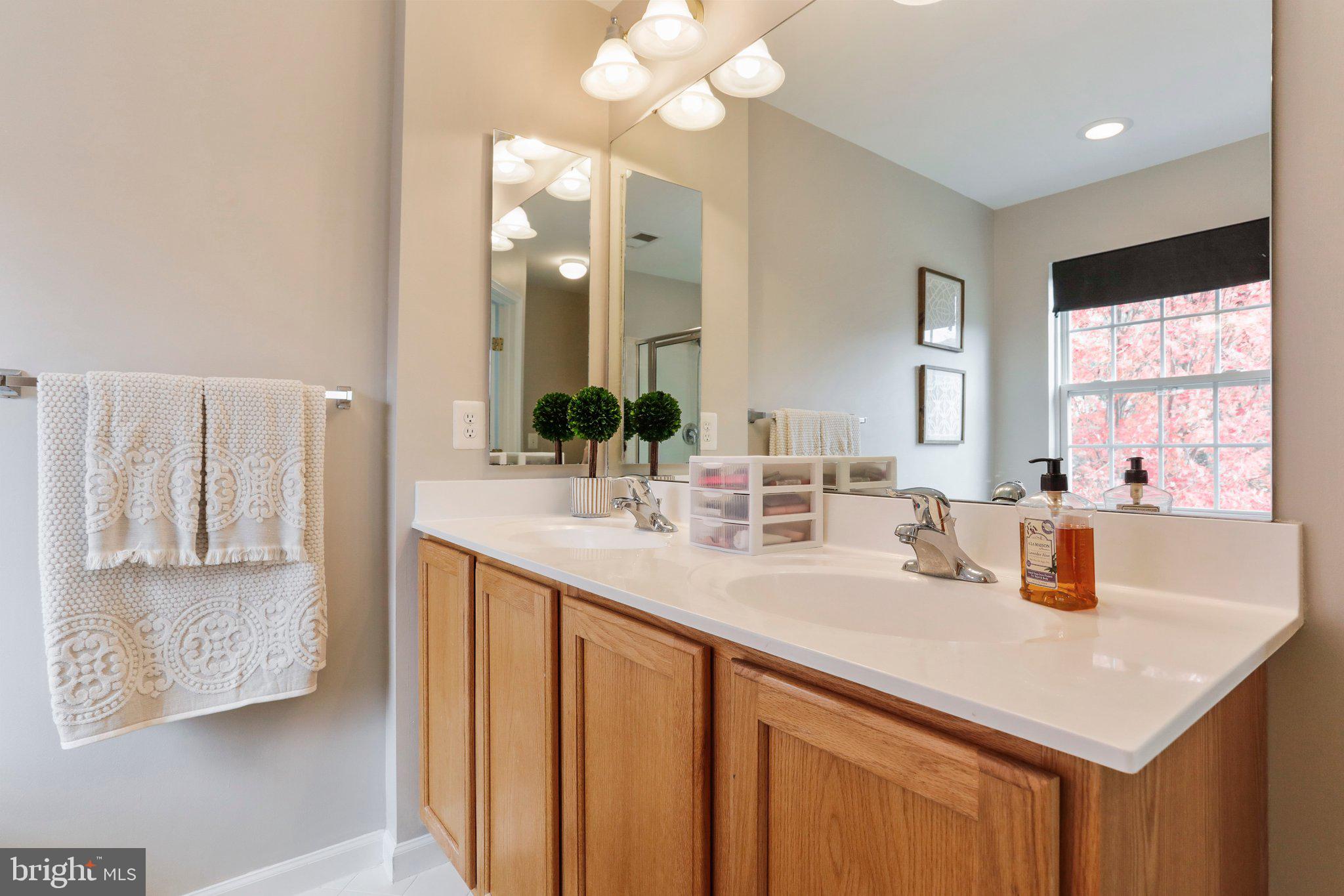 LAKELAND PLACE - Residential