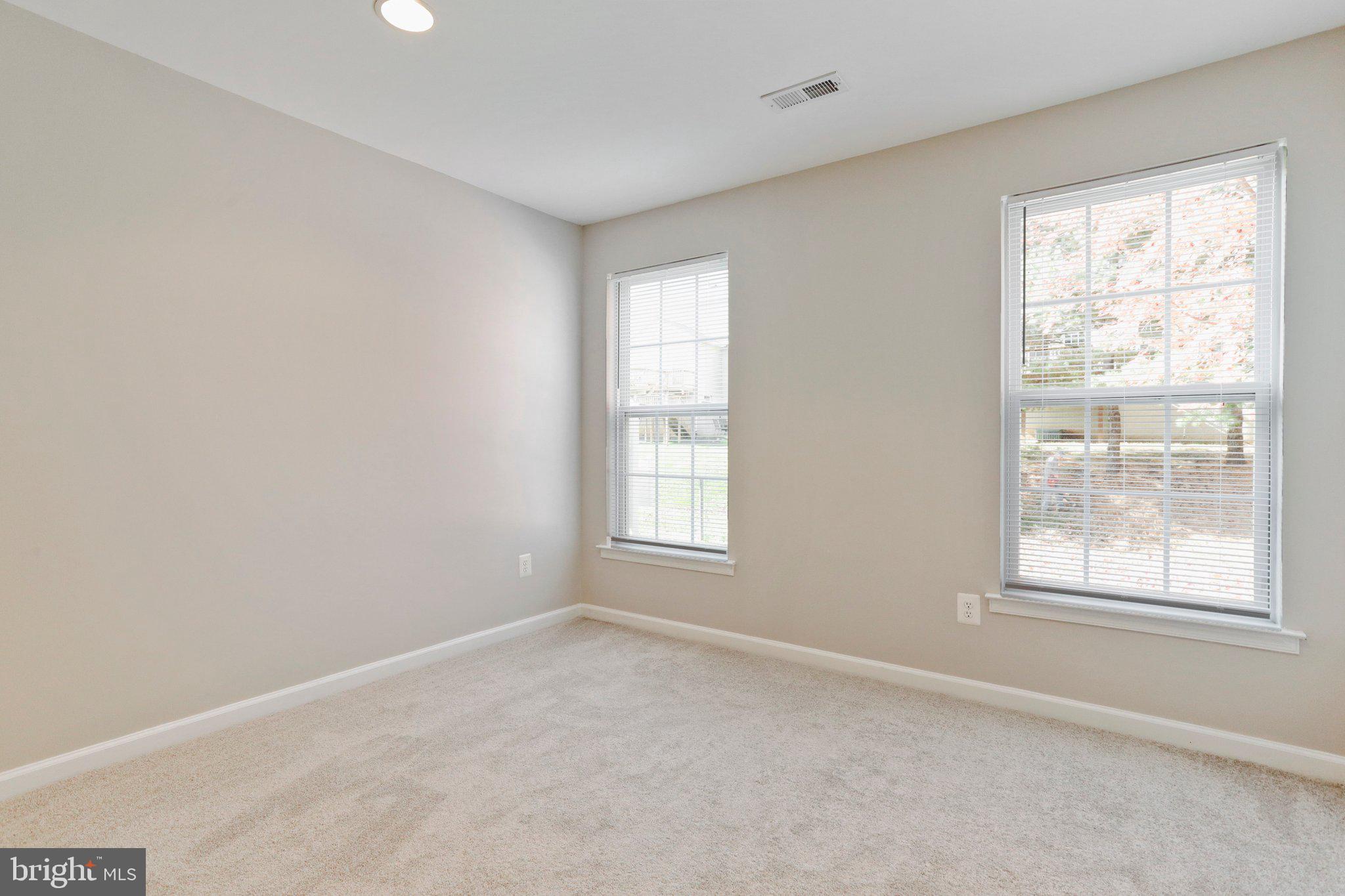 LAKELAND PLACE - Residential