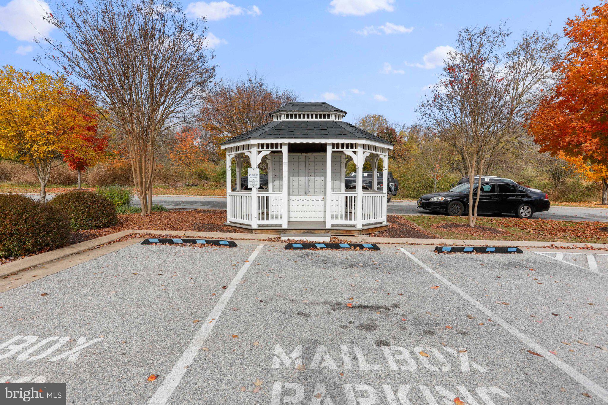 LAKELAND PLACE - Residential