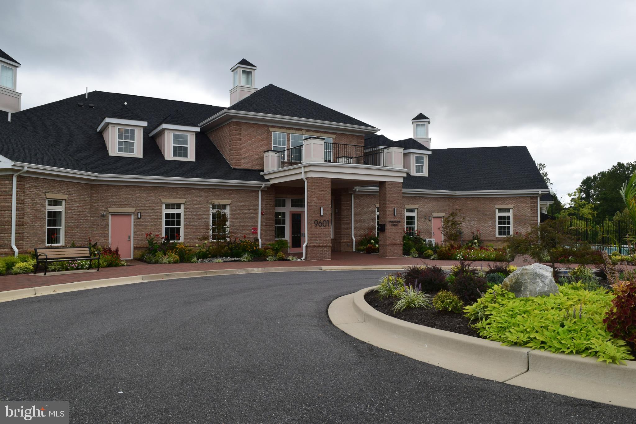 PARKSIDE - Residential Lease