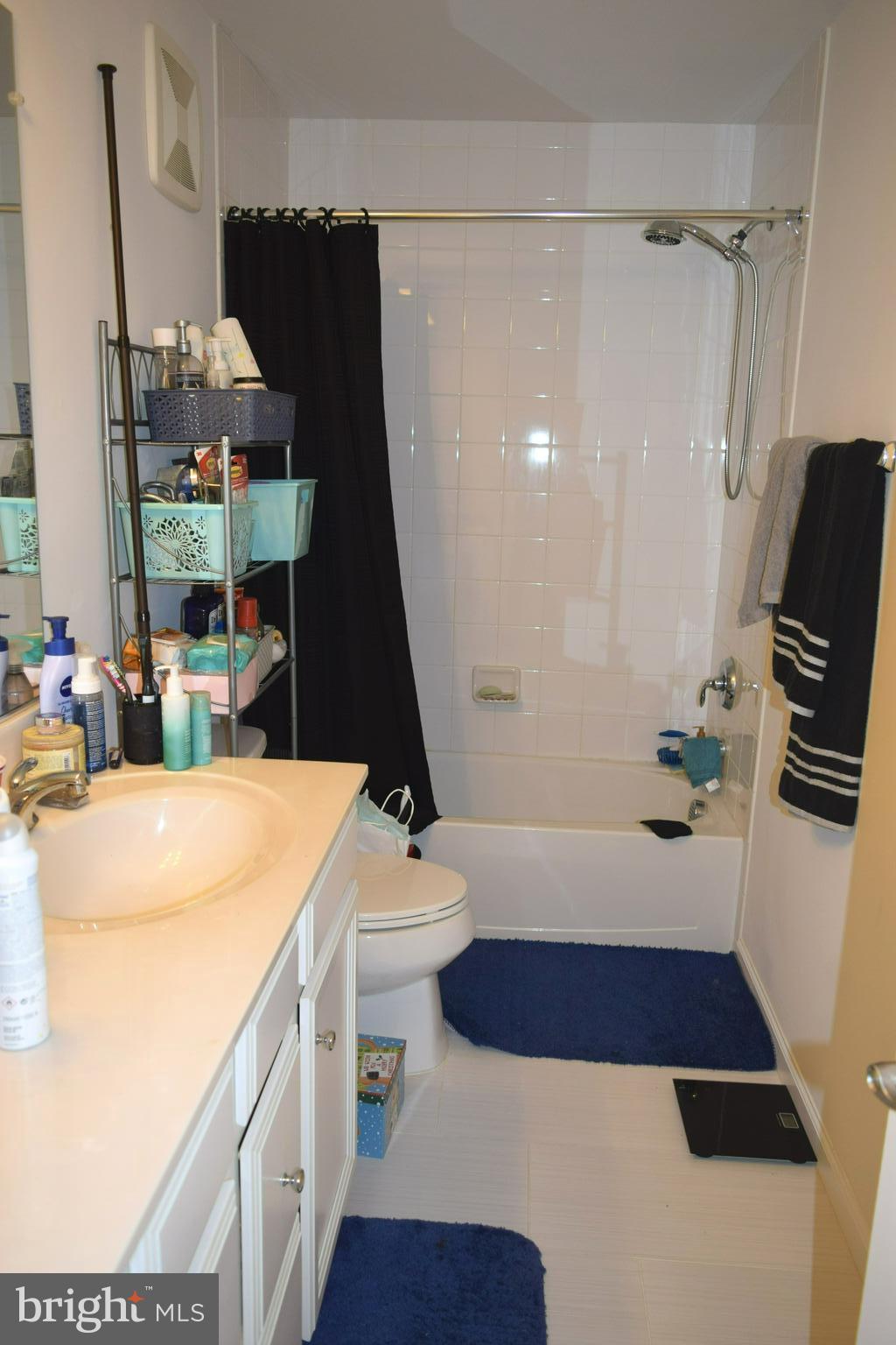 PARKSIDE - Residential Lease