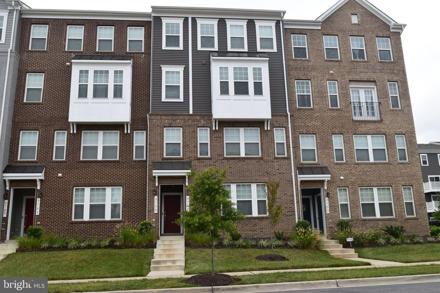 Welcome to 9739 Glassy Creek Way! This 3 bedroom, 2 and 1/2 bath stunner is located in the sought-after community of Parkstone. Main level features an open floor plan, oversized living room with gleaming wood floors, leading to a nice size balcony perfect for entertaining. This overly generous size kitchen will not disappoint the chef in the home. Stainless steel appliances, quartz counter tops, a island that goes on and on  and beautiful costumed cabinetry for plenty of storage. After a long day, retreat upstairs to your large primary bedroom with a huge walking closet and immaculate primary bath. Upper level also features two additional bedrooms and full bath in hallway with classic touches. Let's not forget the state of the art washer and dryer . This home will not last.  Community amenities are endless pools adult and kids. Playgrounds, walking trails, and so much more!