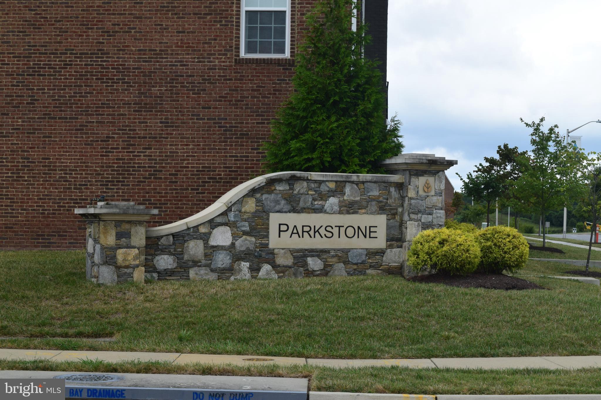 PARKSIDE - Residential Lease