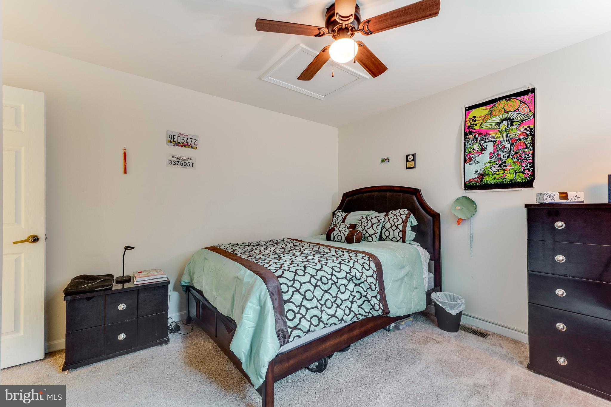 CALVERT MANOR - Residential