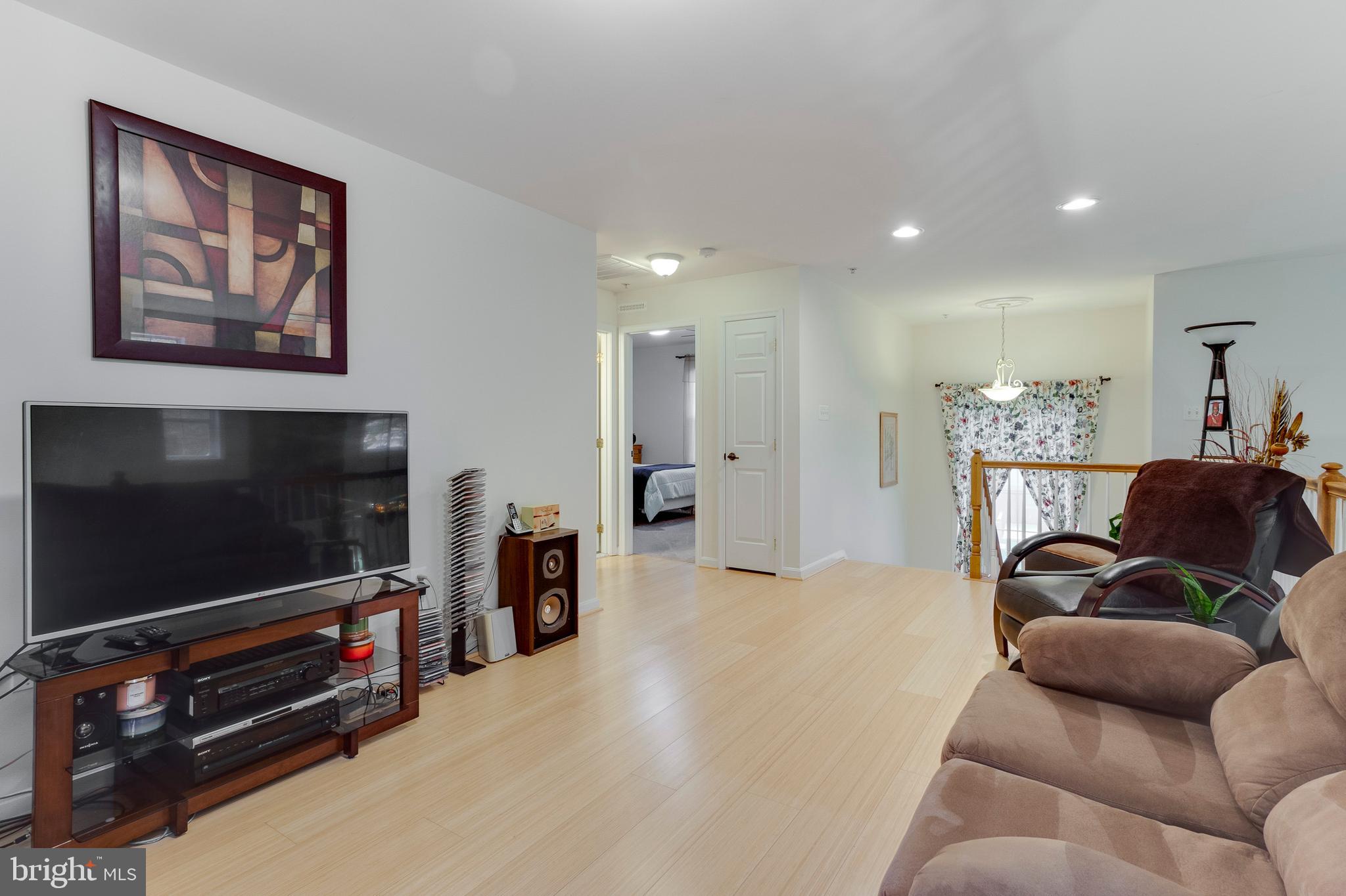 CALVERT MANOR - Residential