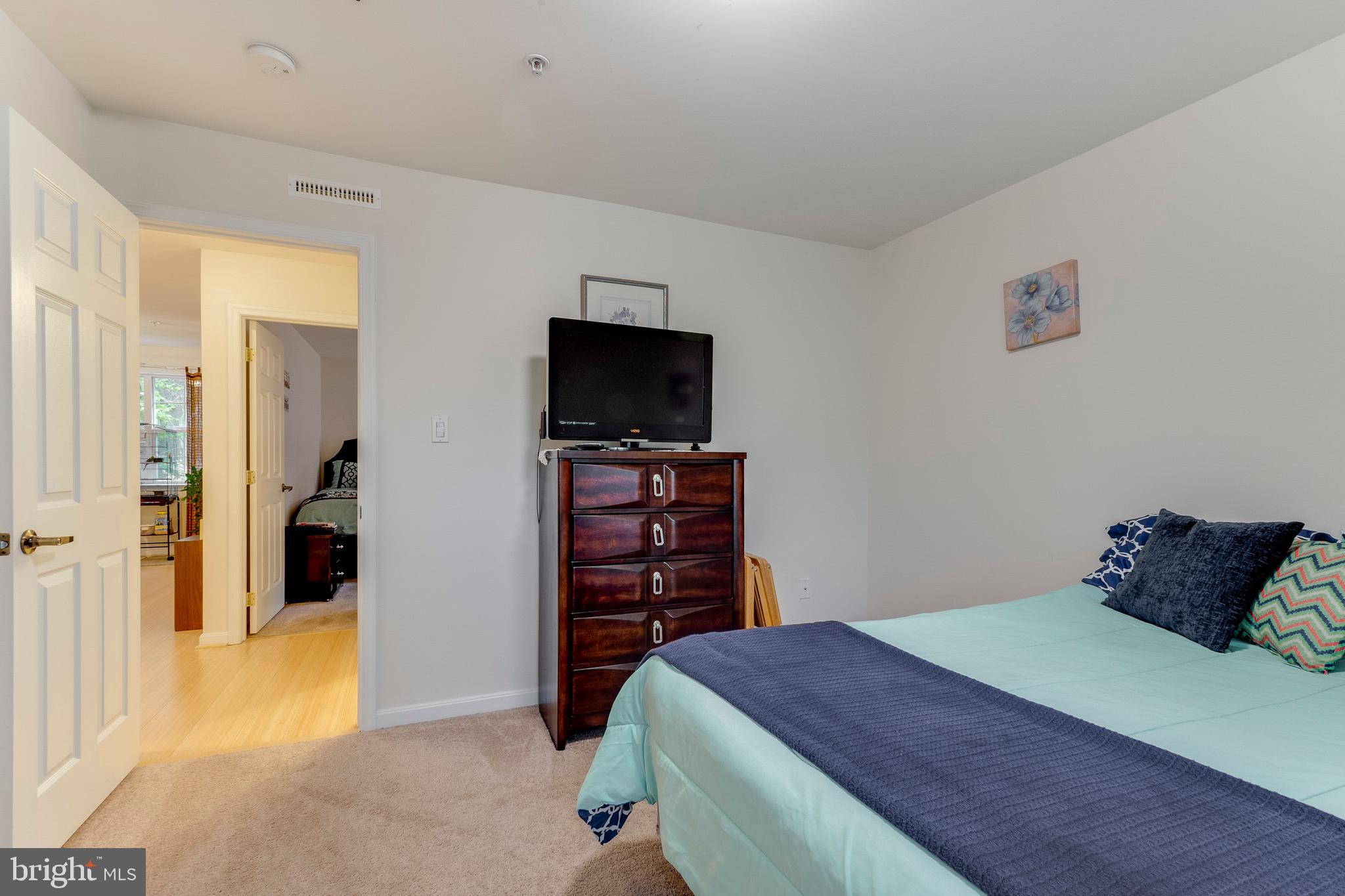 CALVERT MANOR - Residential