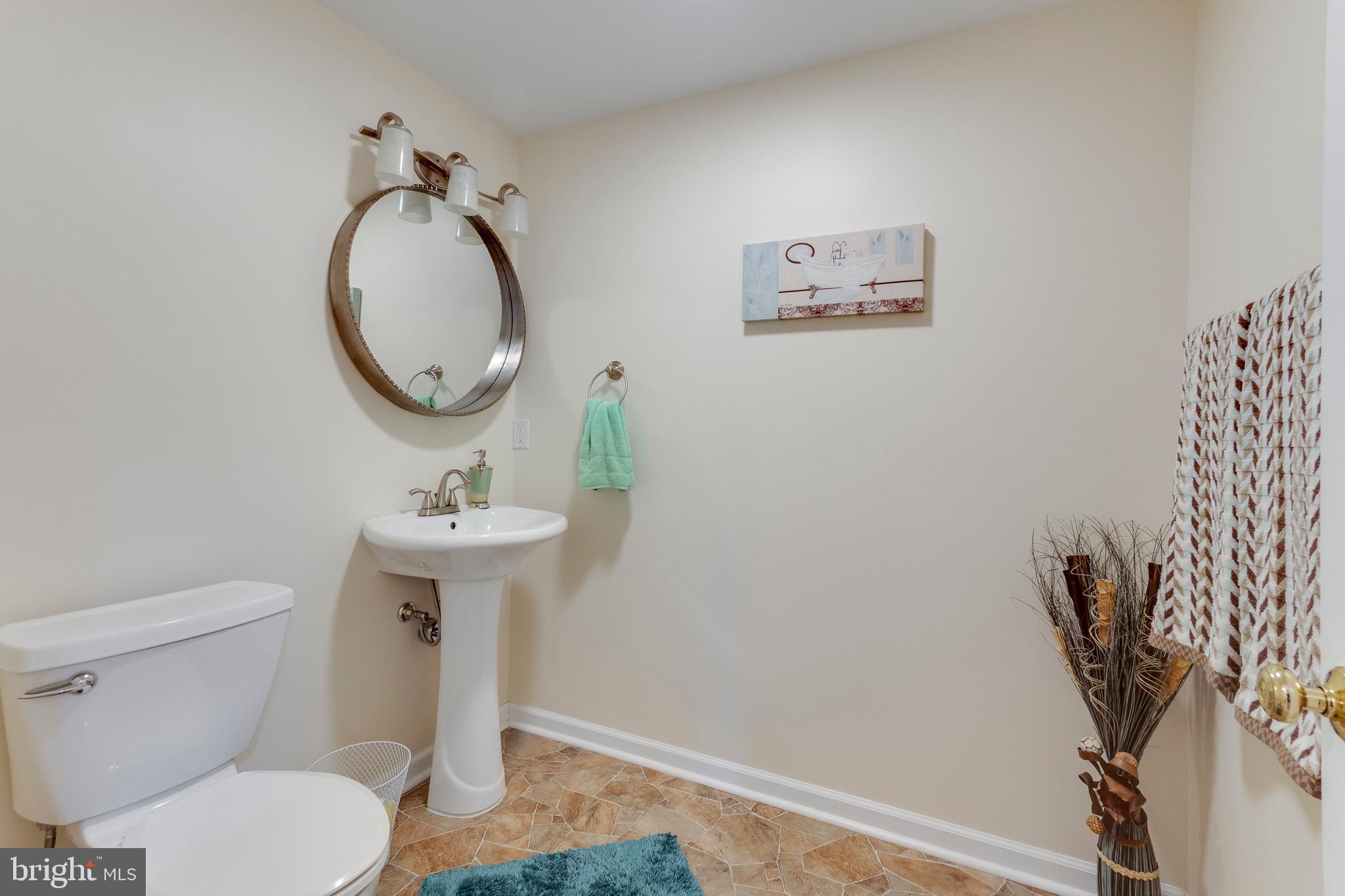 CALVERT MANOR - Residential