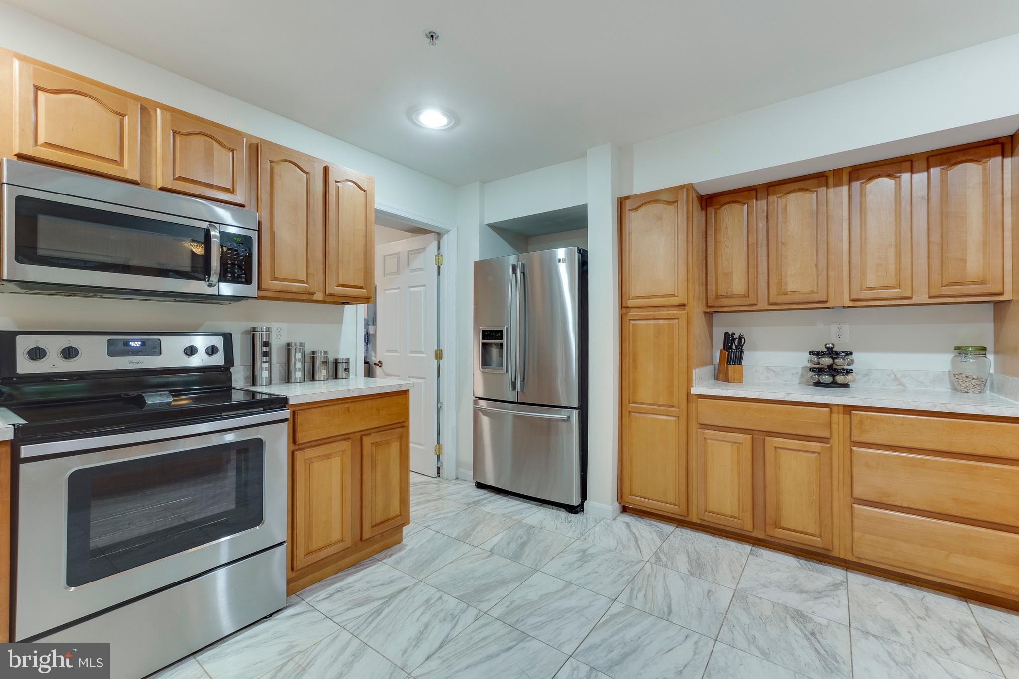 CALVERT MANOR - Residential