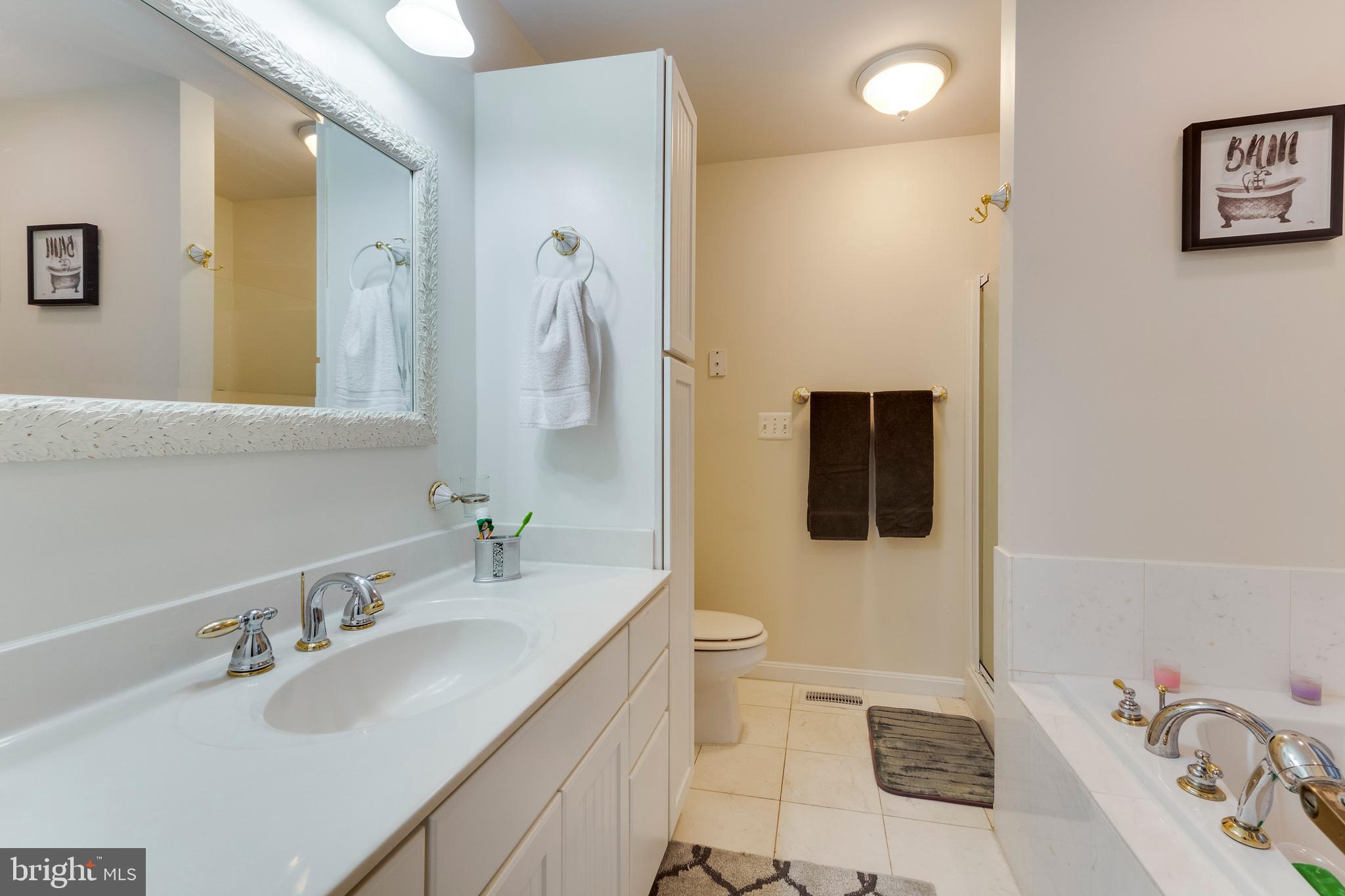 CALVERT MANOR - Residential