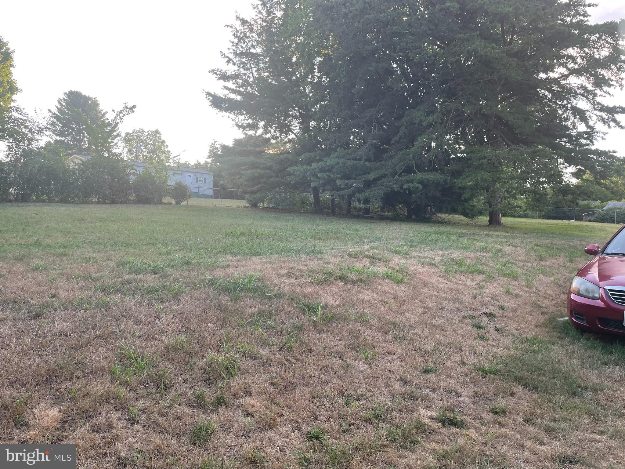 ROYAL VILLAGE - Residential