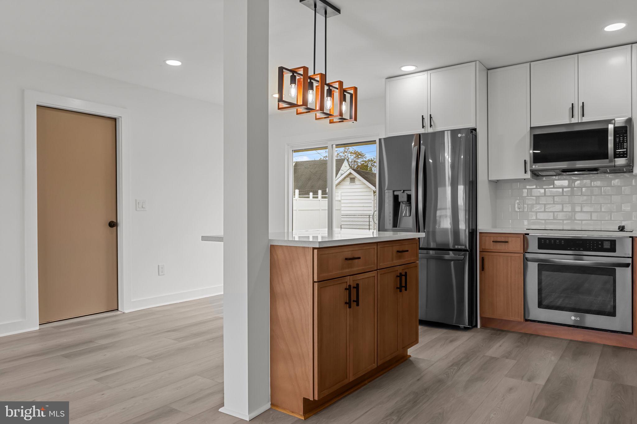 JUNEWOOD - Residential Lease