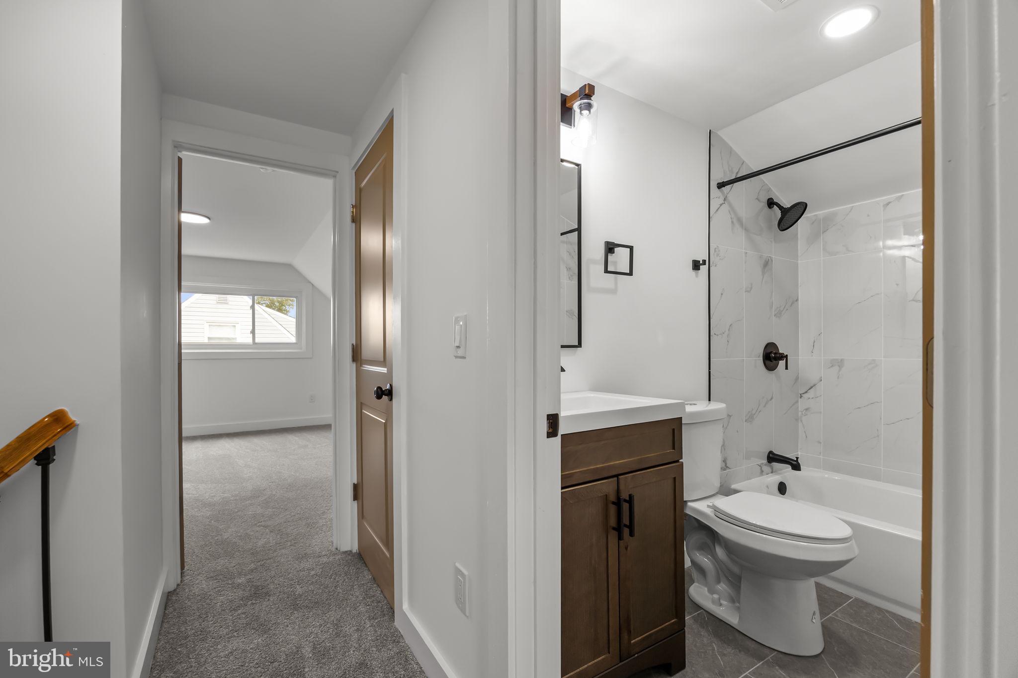 JUNEWOOD - Residential Lease