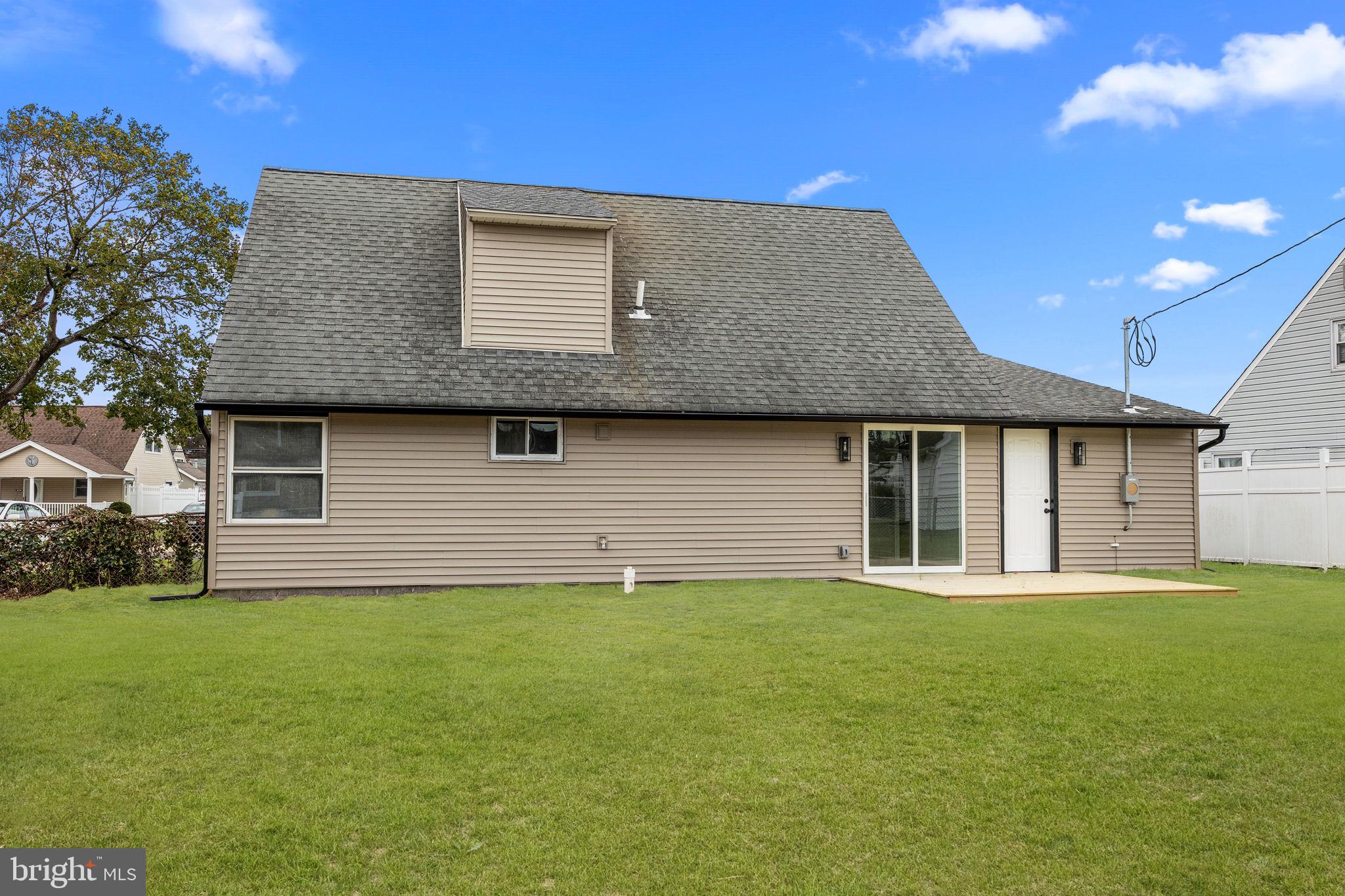 JUNEWOOD - Residential Lease