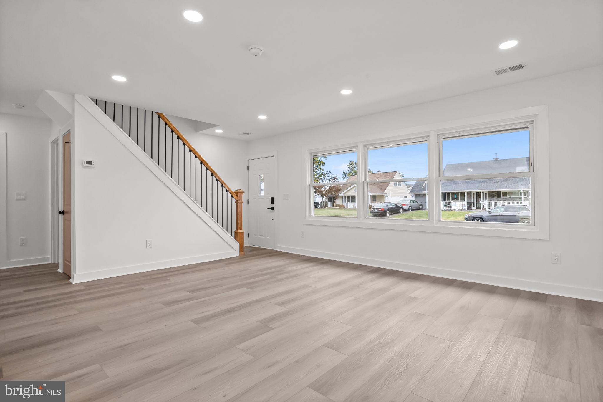 JUNEWOOD - Residential Lease