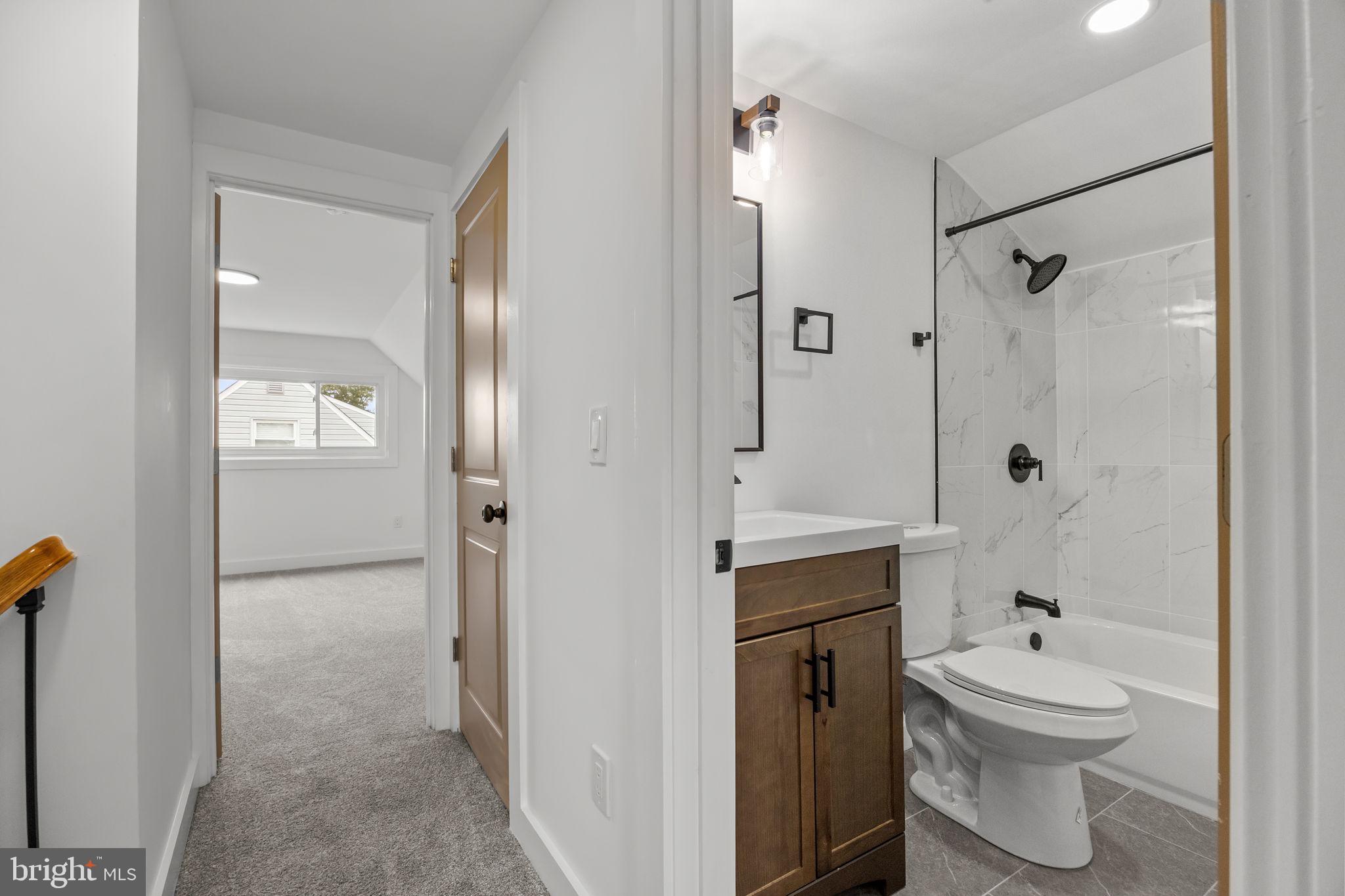 JUNEWOOD - Residential Lease