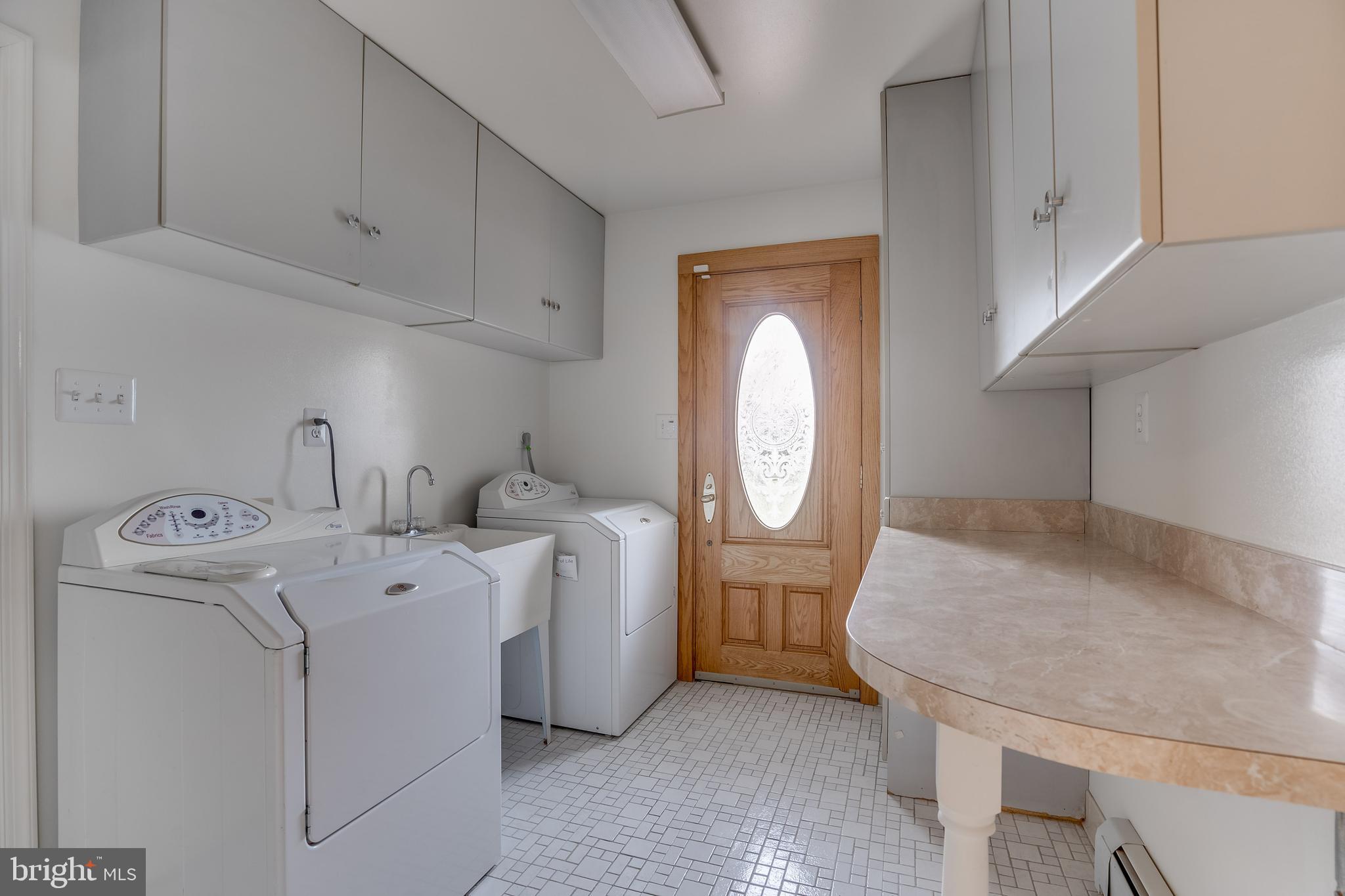 HUGHESVILLE - Residential