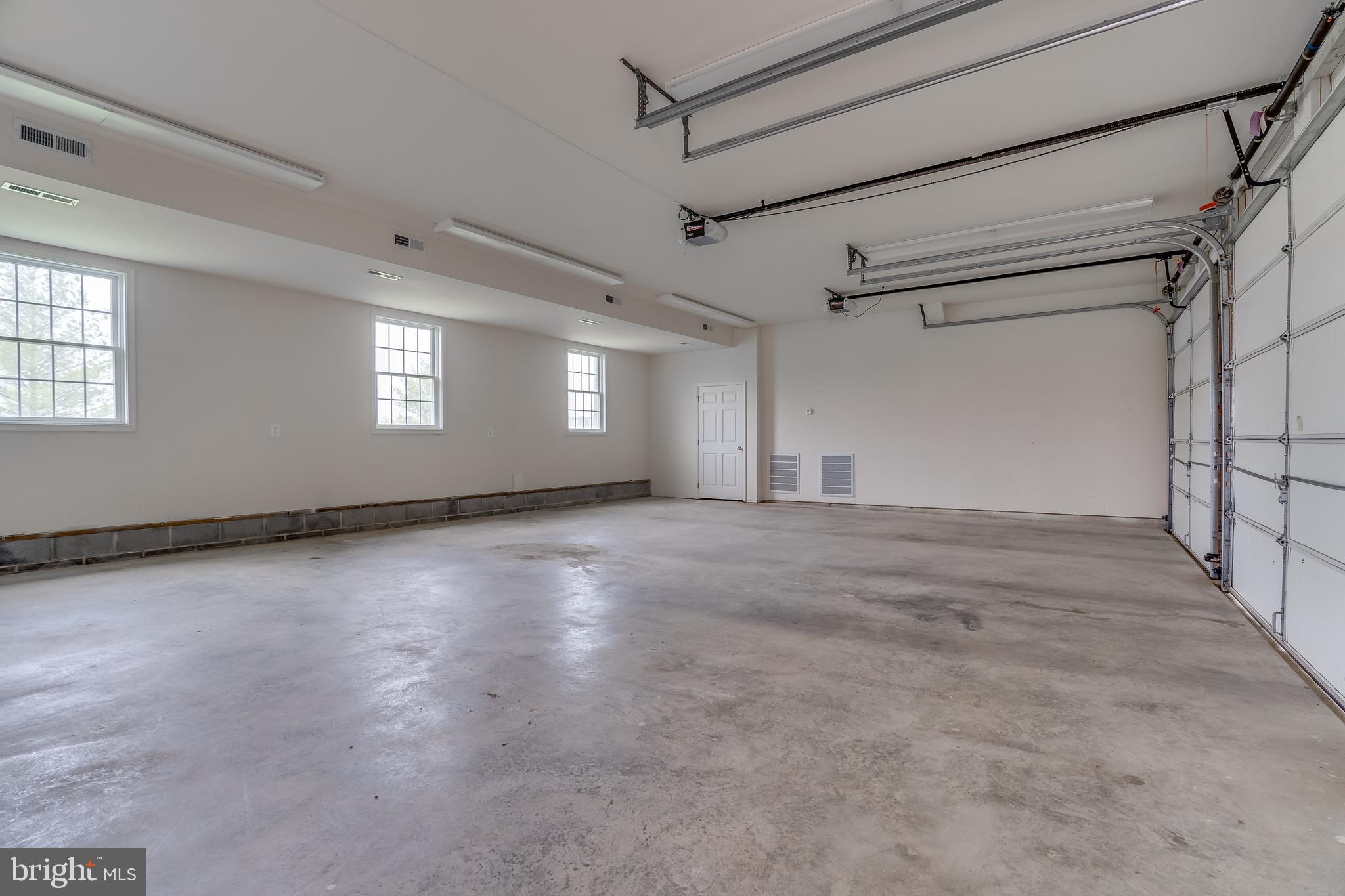 HUGHESVILLE - Residential