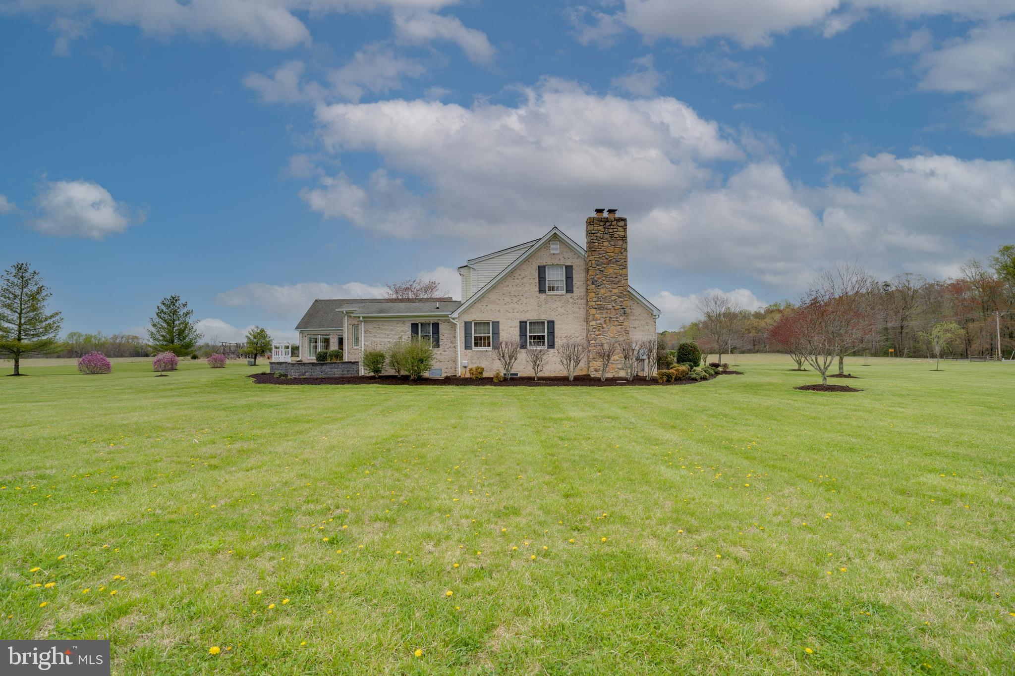 HUGHESVILLE - Residential