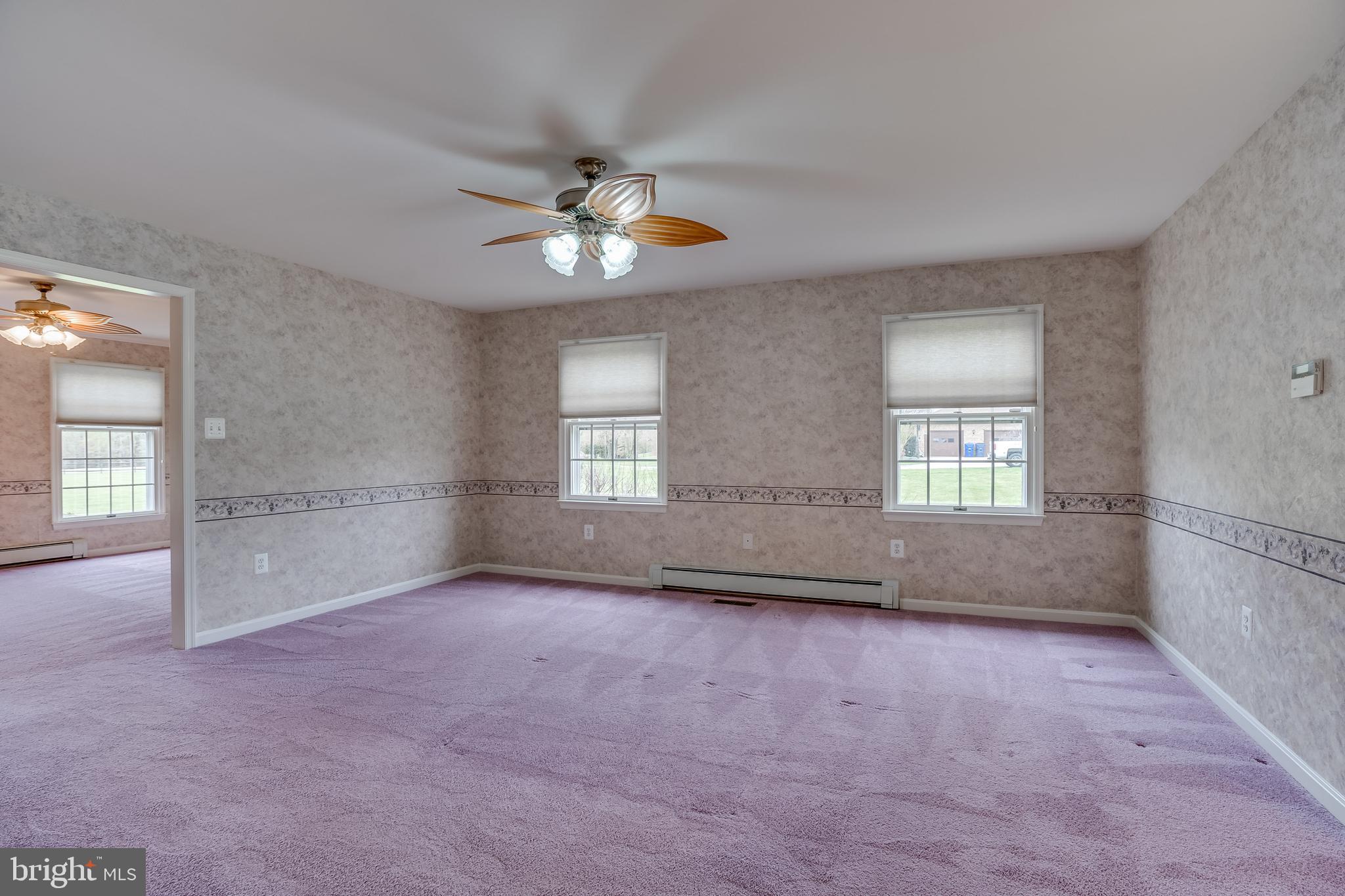 HUGHESVILLE - Residential