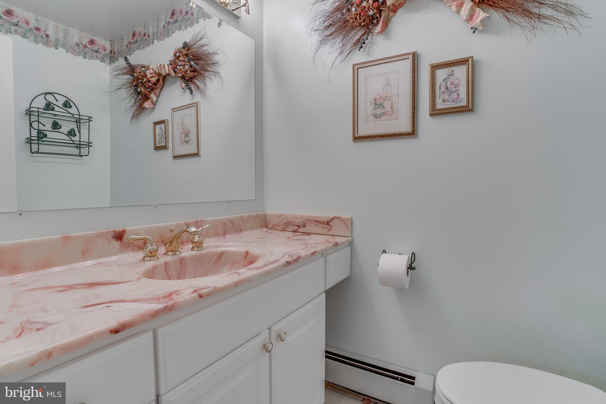 HUGHESVILLE - Residential