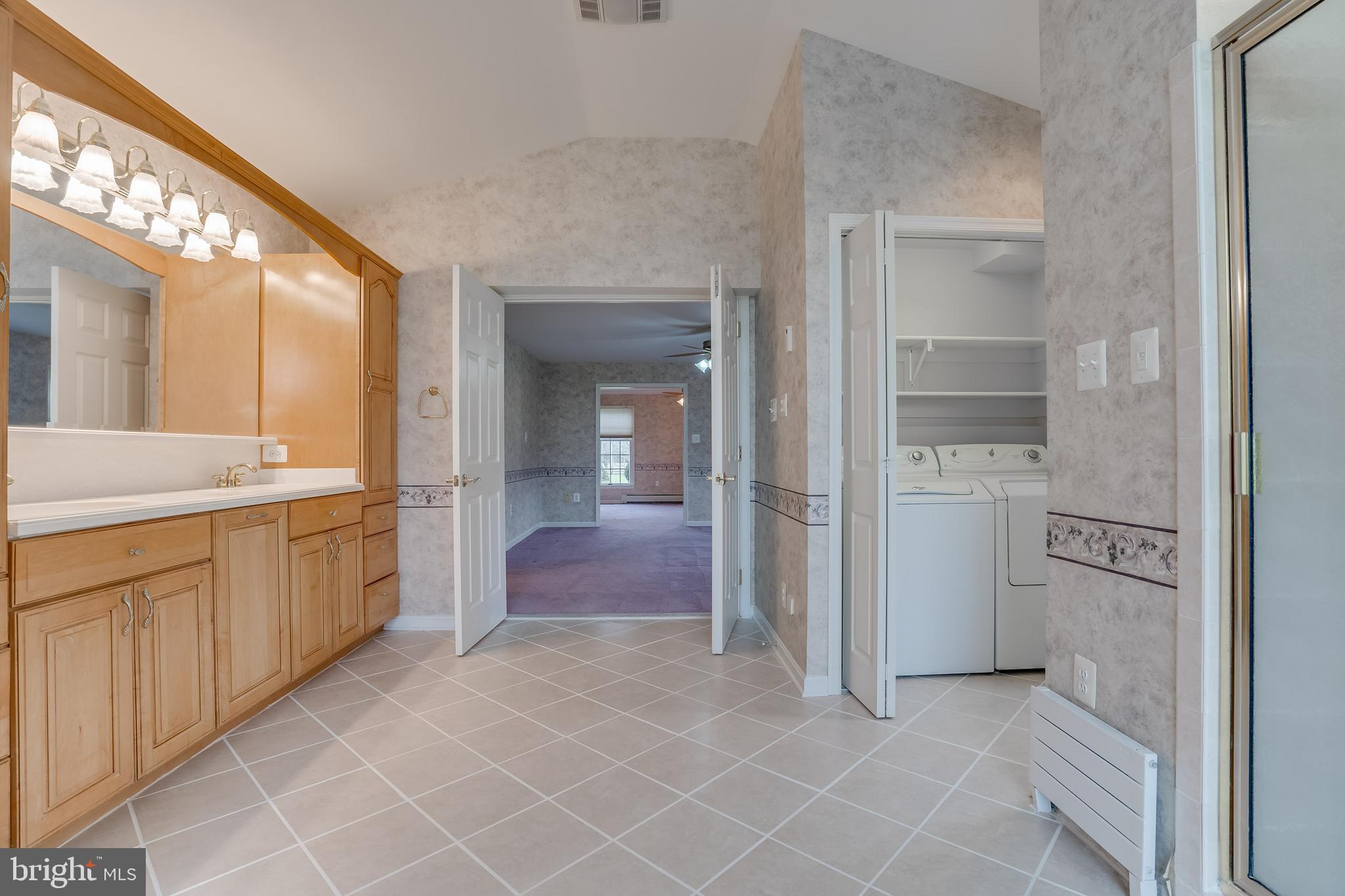 HUGHESVILLE - Residential