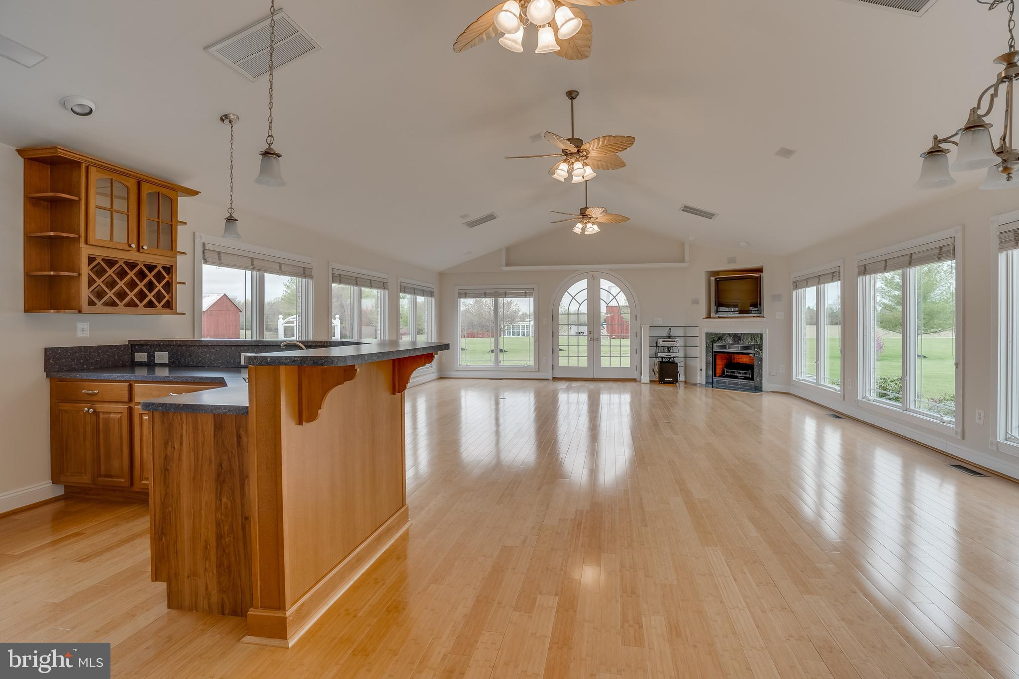 HUGHESVILLE - Residential