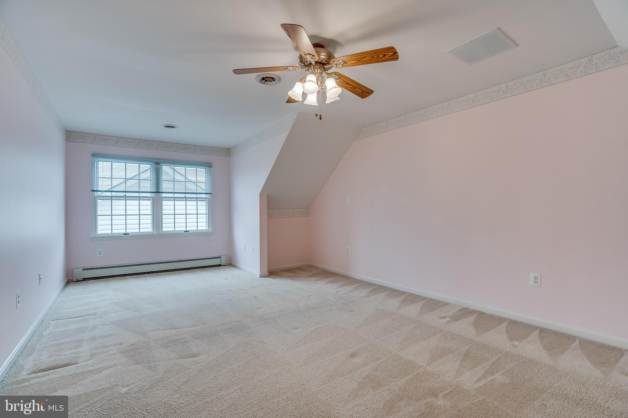 HUGHESVILLE - Residential