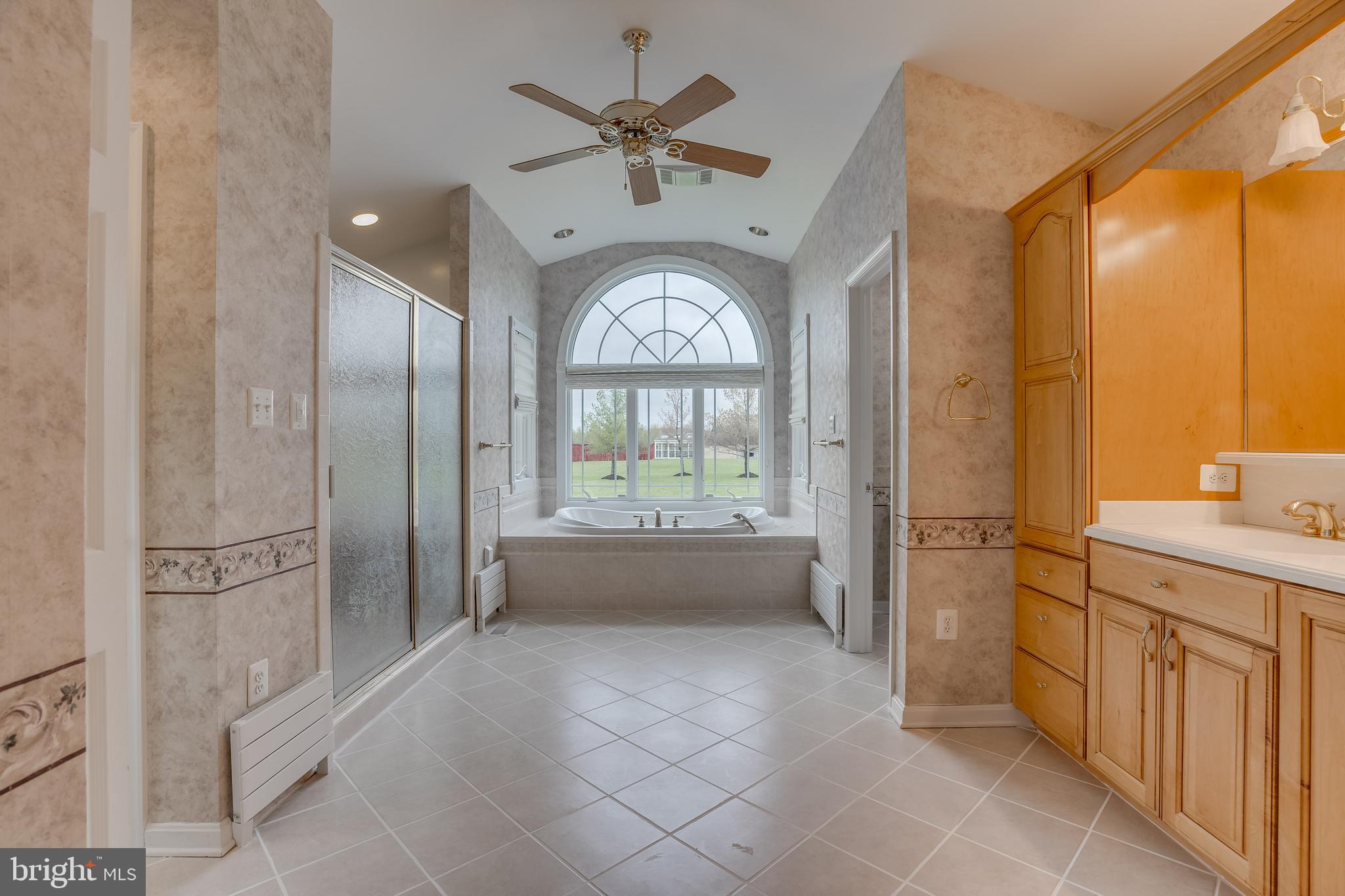 HUGHESVILLE - Residential