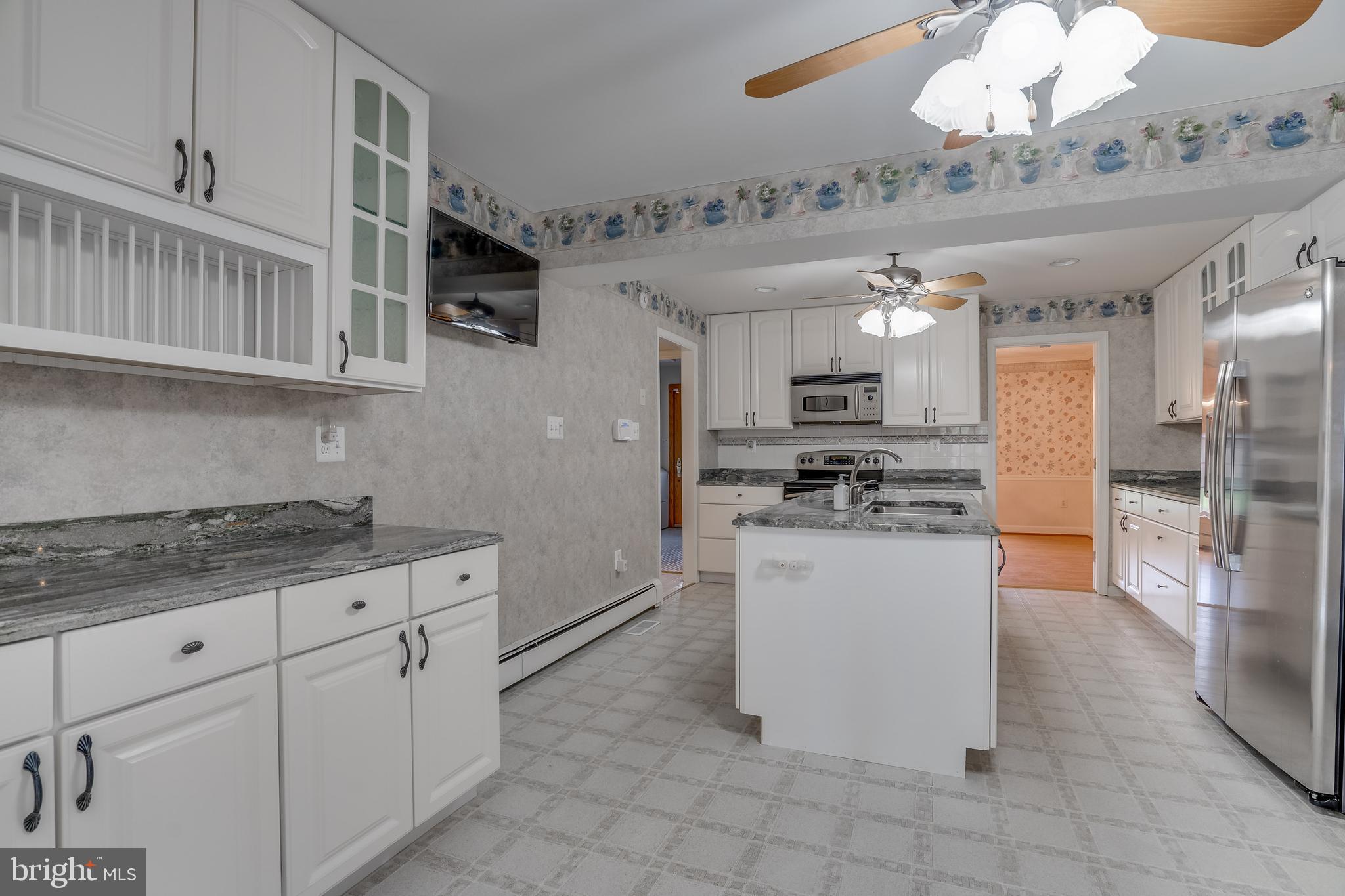 HUGHESVILLE - Residential