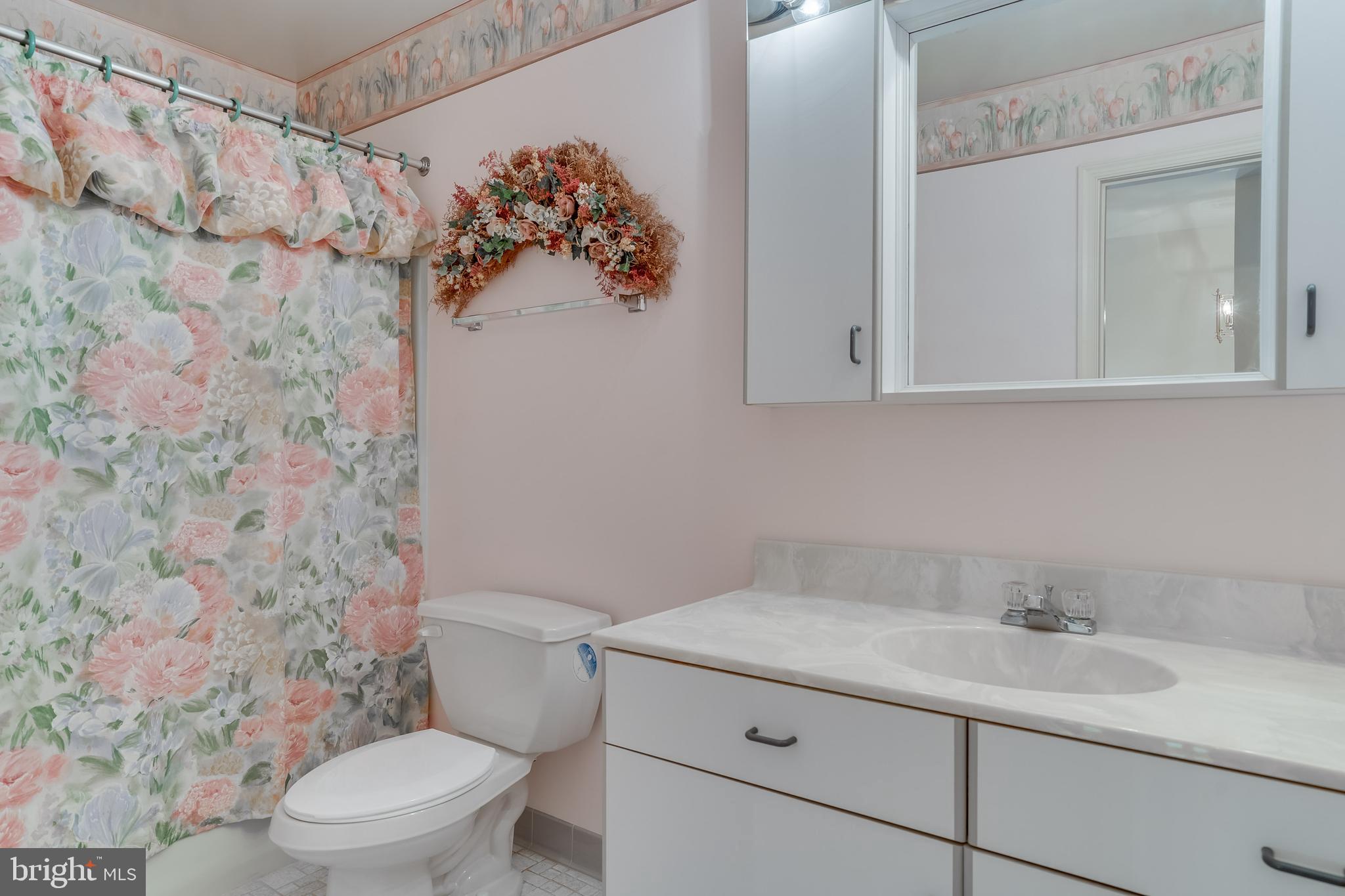 HUGHESVILLE - Residential