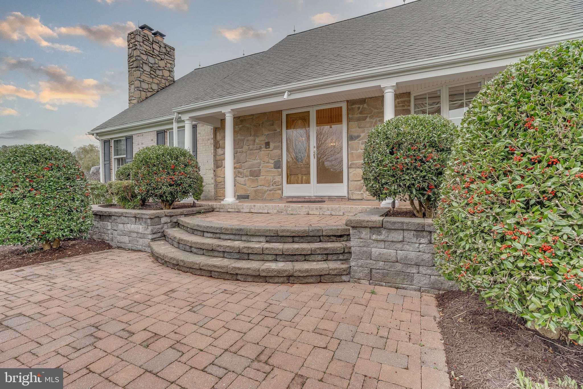 HUGHESVILLE - Residential