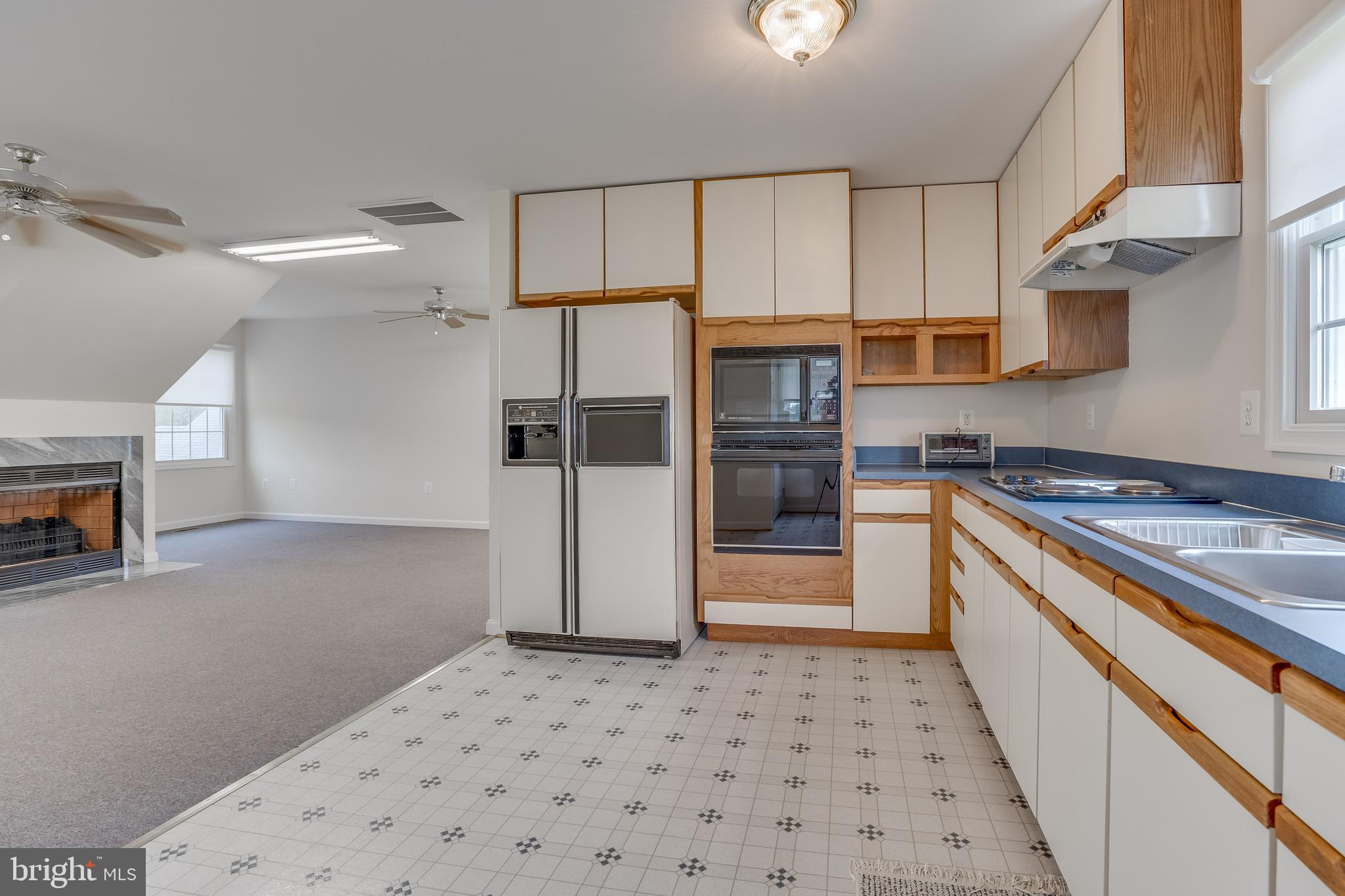 HUGHESVILLE - Residential