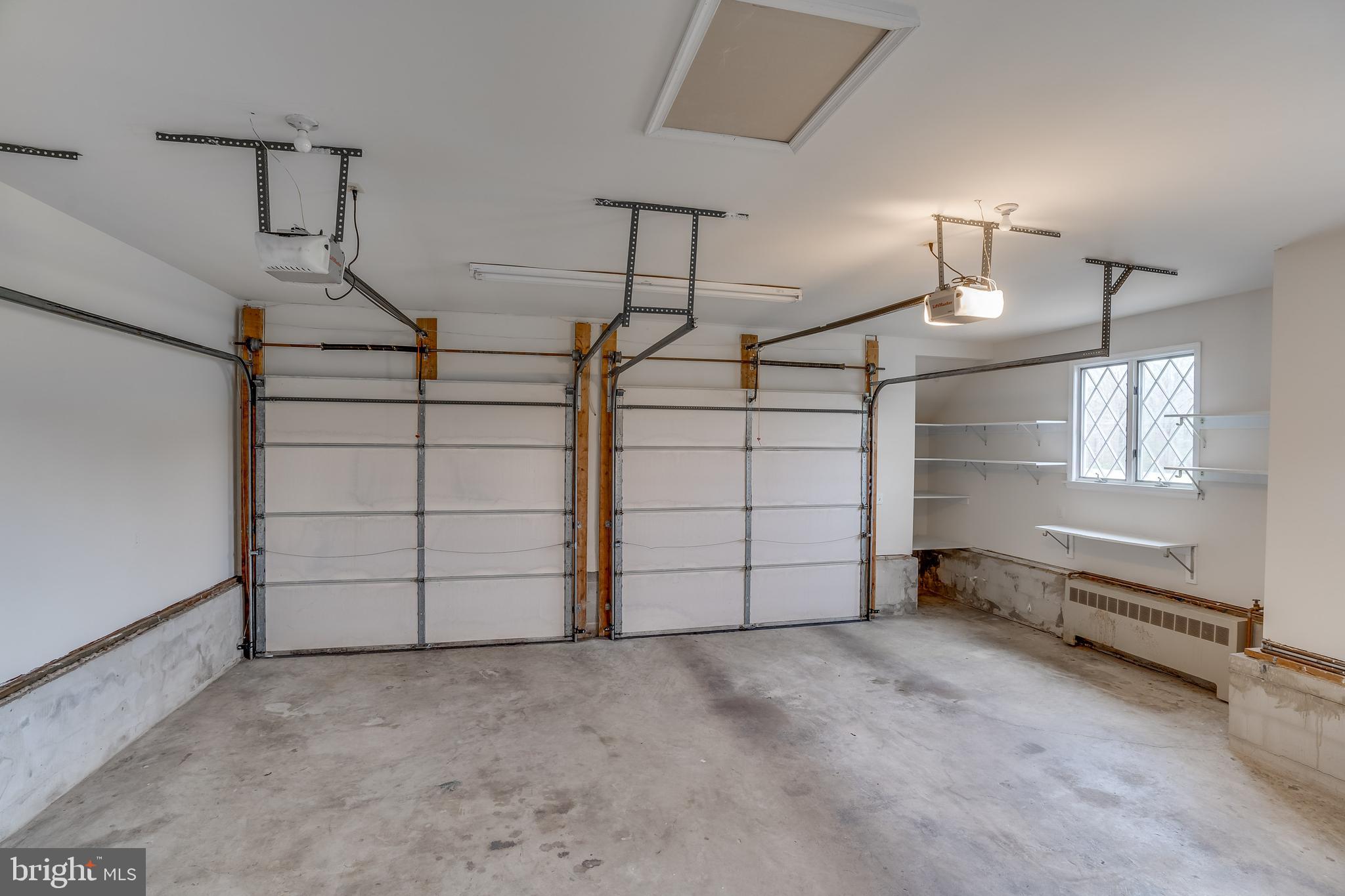 HUGHESVILLE - Residential