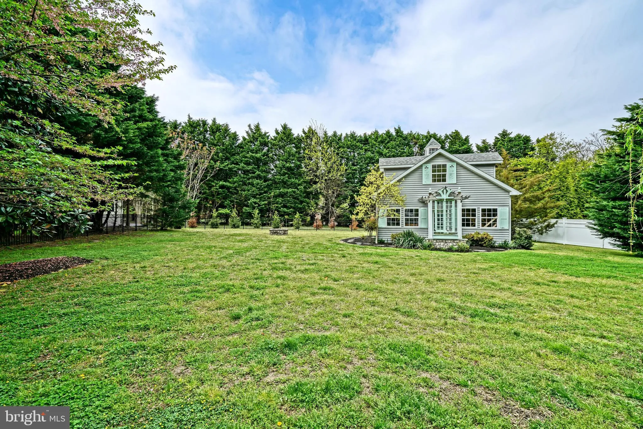 Lewes, Delaware 19958, United States, 5 Bedrooms Bedrooms, ,4 BathroomsBathrooms,Residential,Active,122967