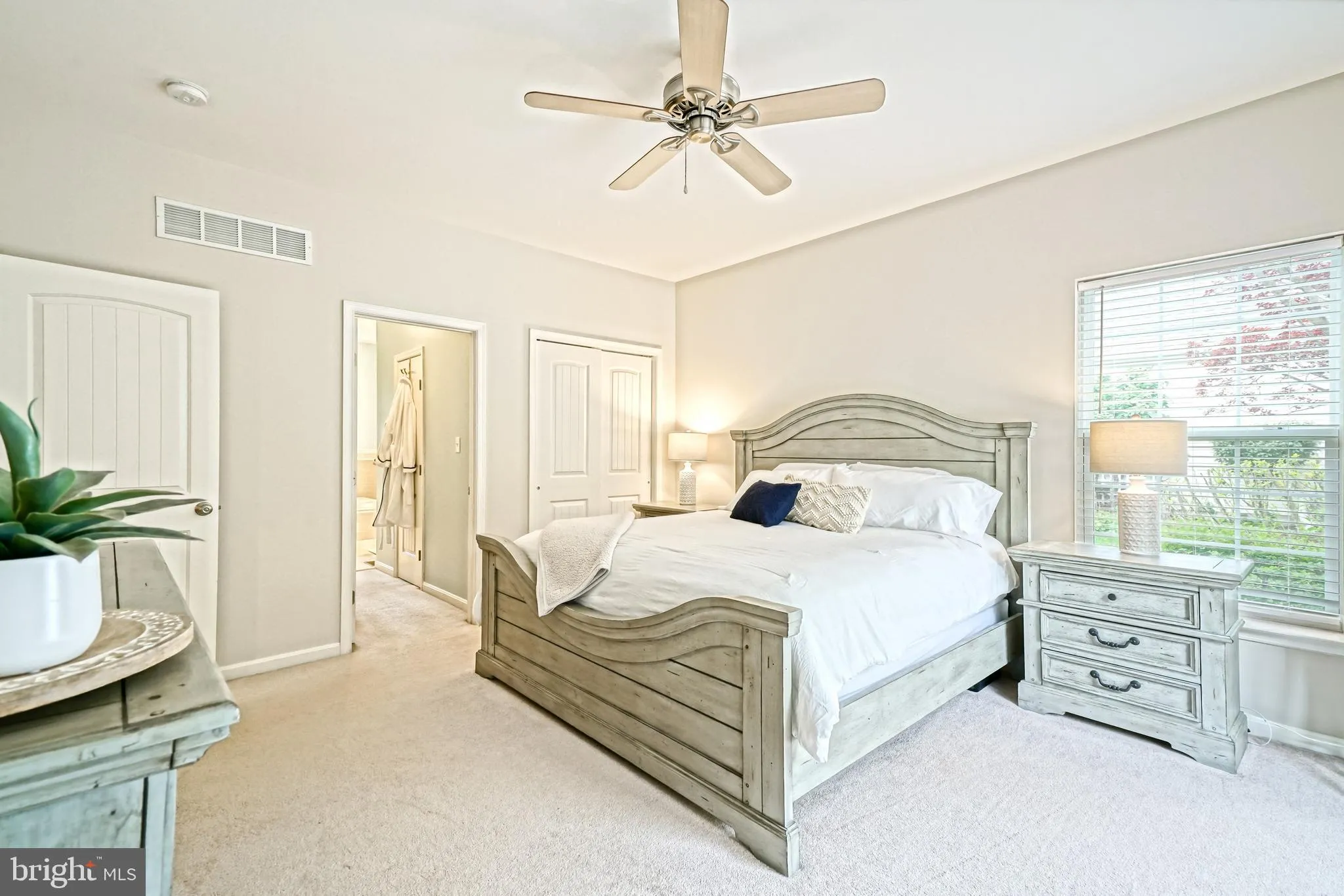 Lewes, Delaware 19958, United States, 5 Bedrooms Bedrooms, ,4 BathroomsBathrooms,Residential,Active,122967