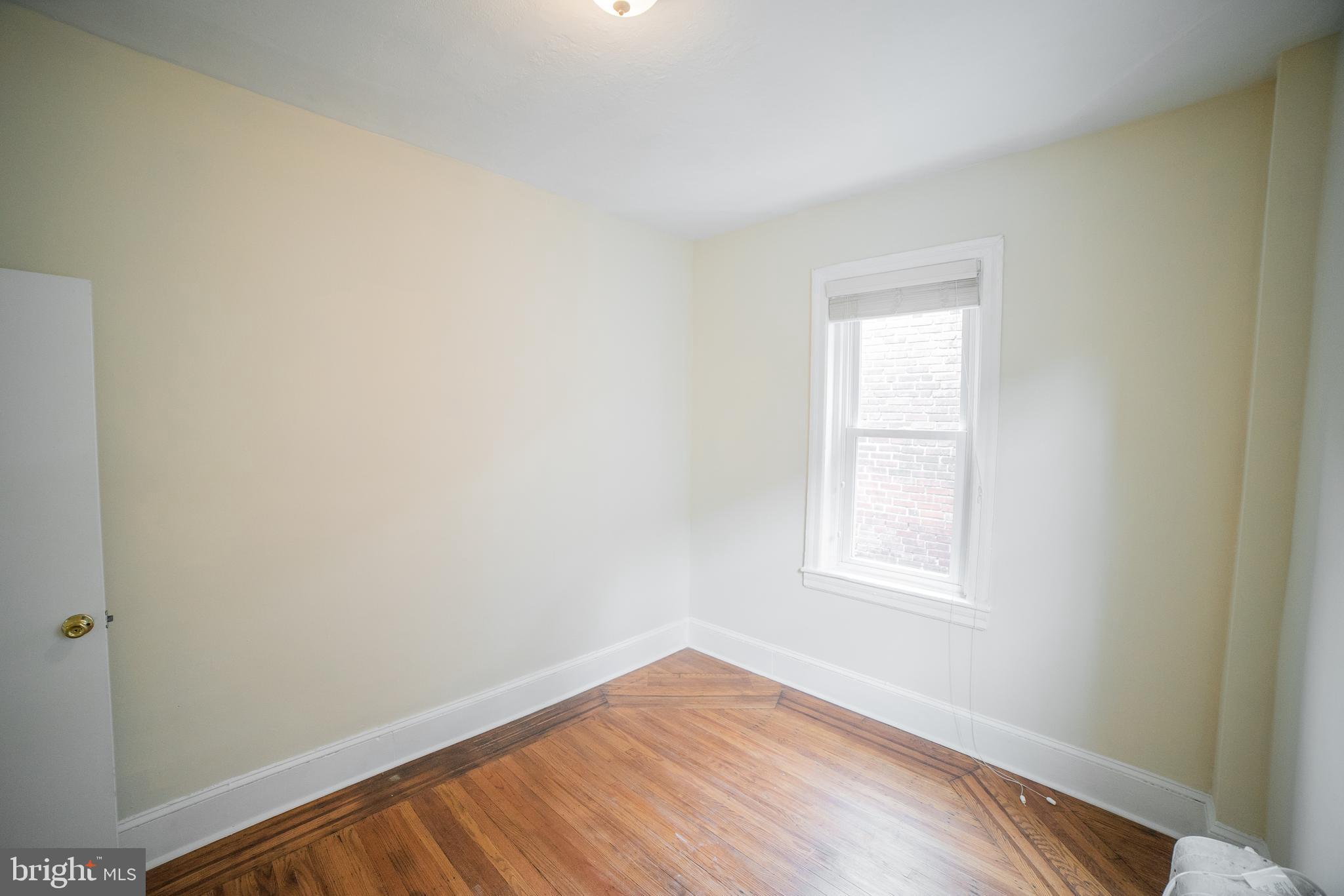 SOUTH STREET - Residential Income