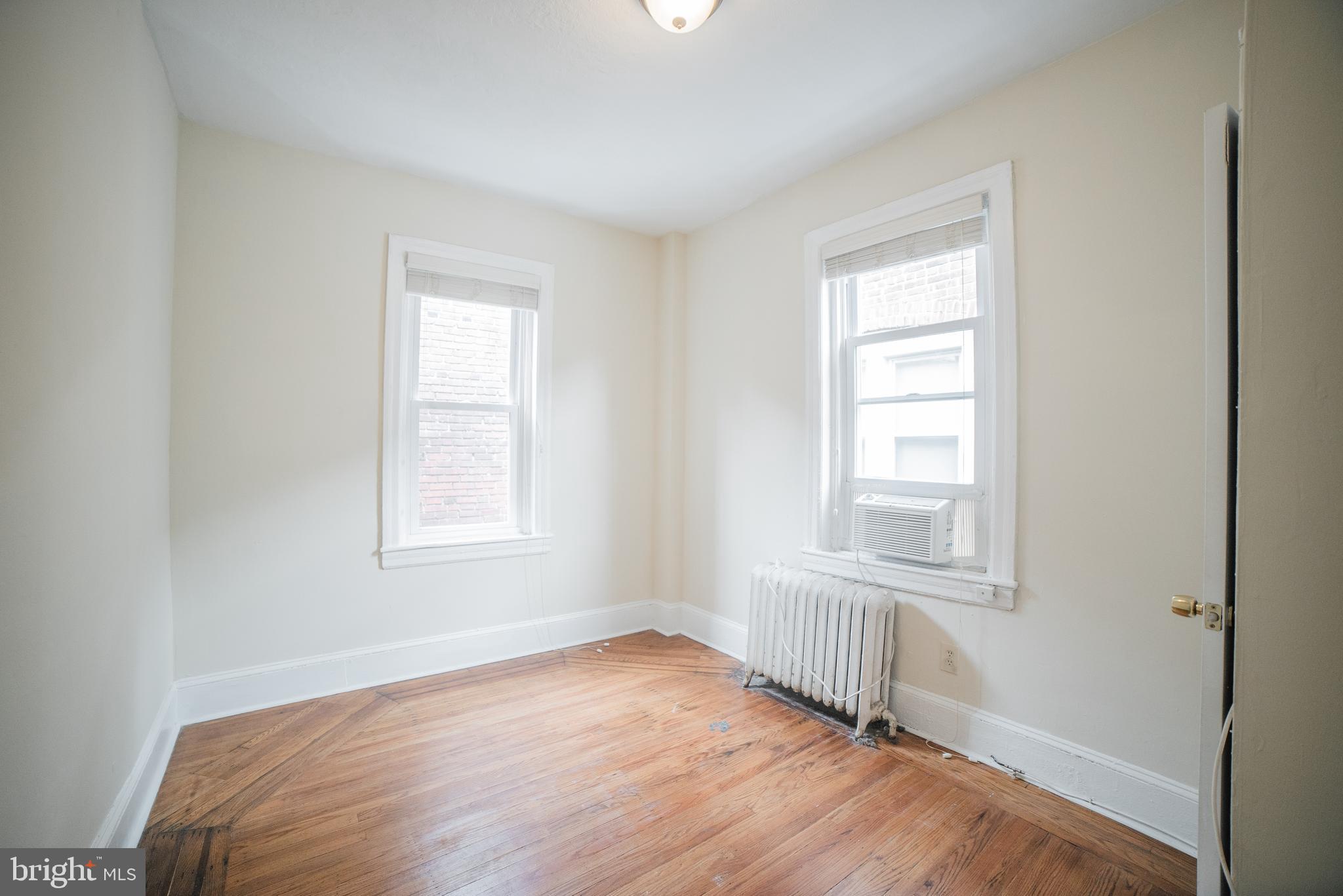 SOUTH STREET - Residential Income