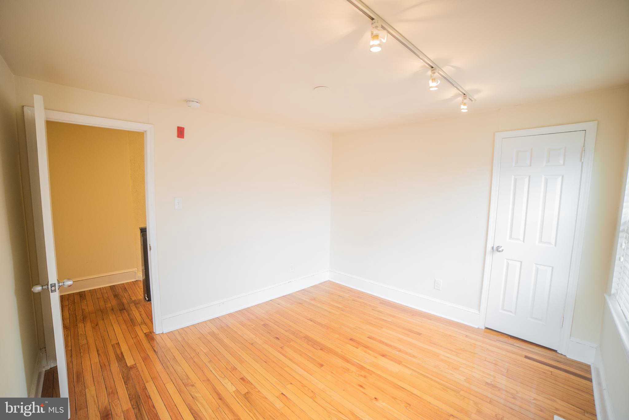 SOUTH STREET - Residential Income
