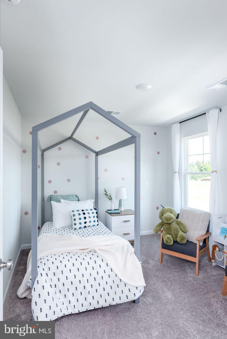 LADYSMITH VILLAGE - Residential