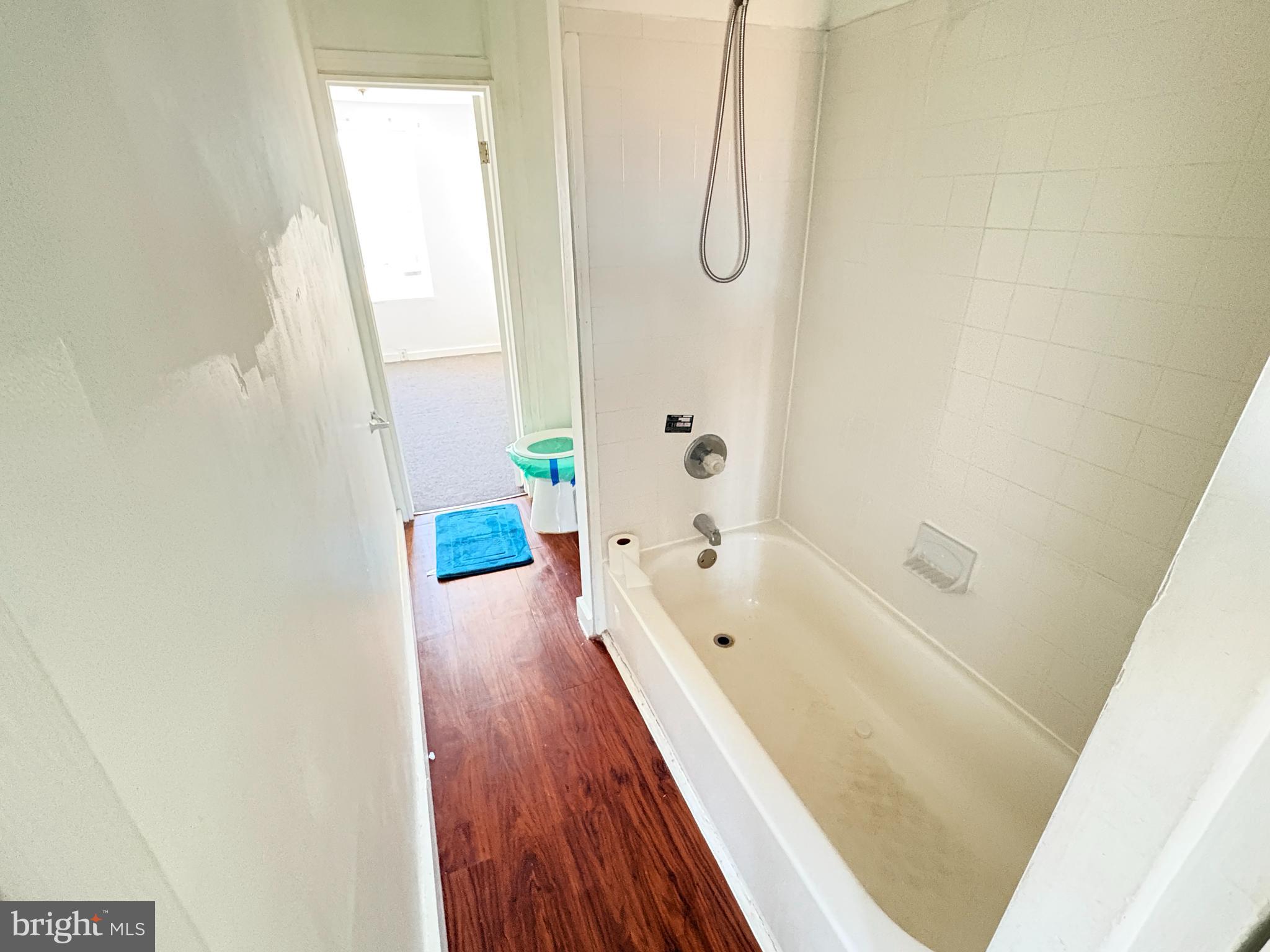 EAST BALTIMORE MIDWAY - Residential