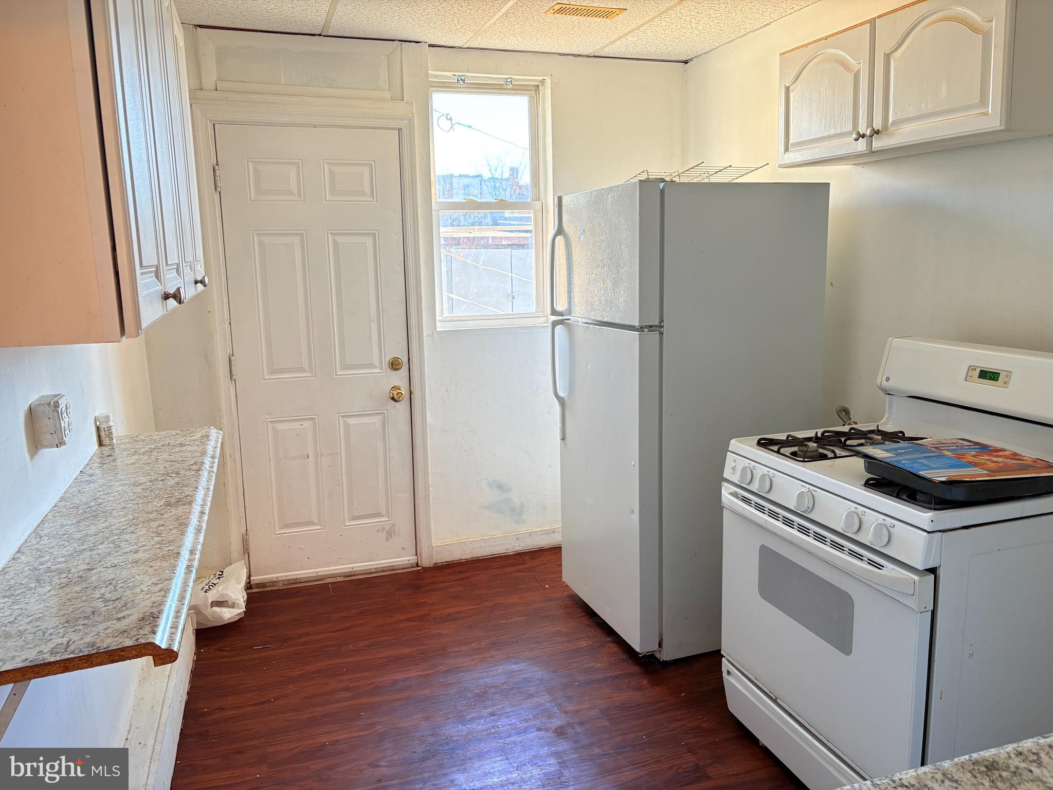 EAST BALTIMORE MIDWAY - Residential